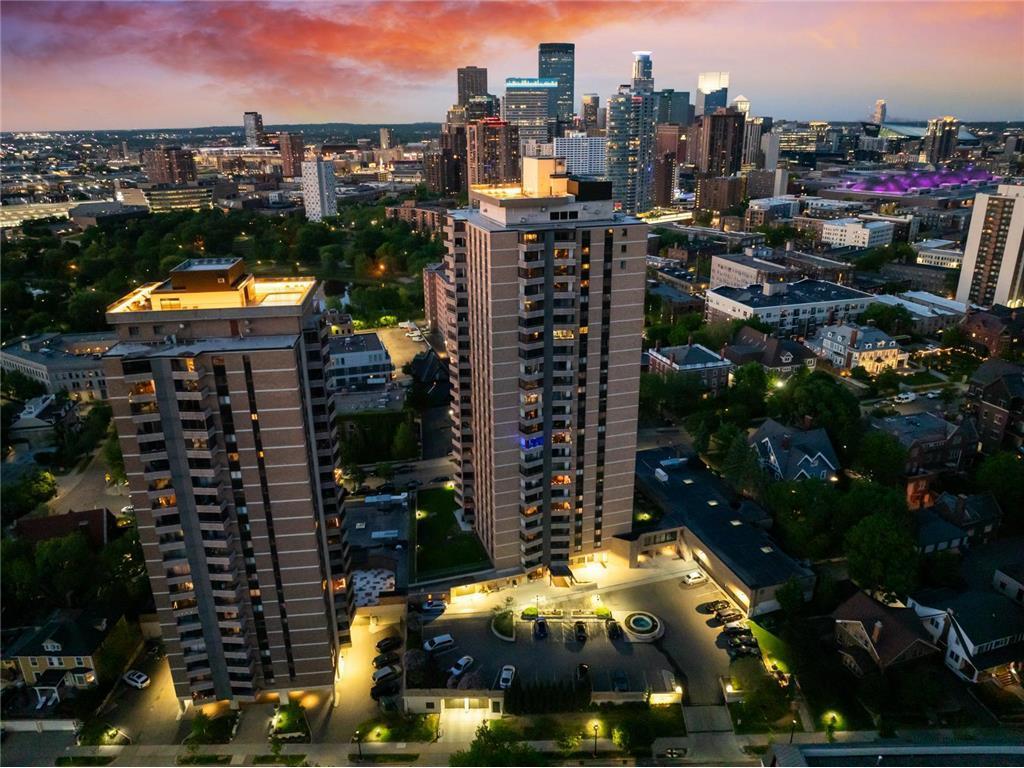 View of Residential at 400 Groveland Avenue #2313, Minneapolis MN 55403, Minneapolis (30 of 37) - Mike Wilen | Minnesota Team Real Estate