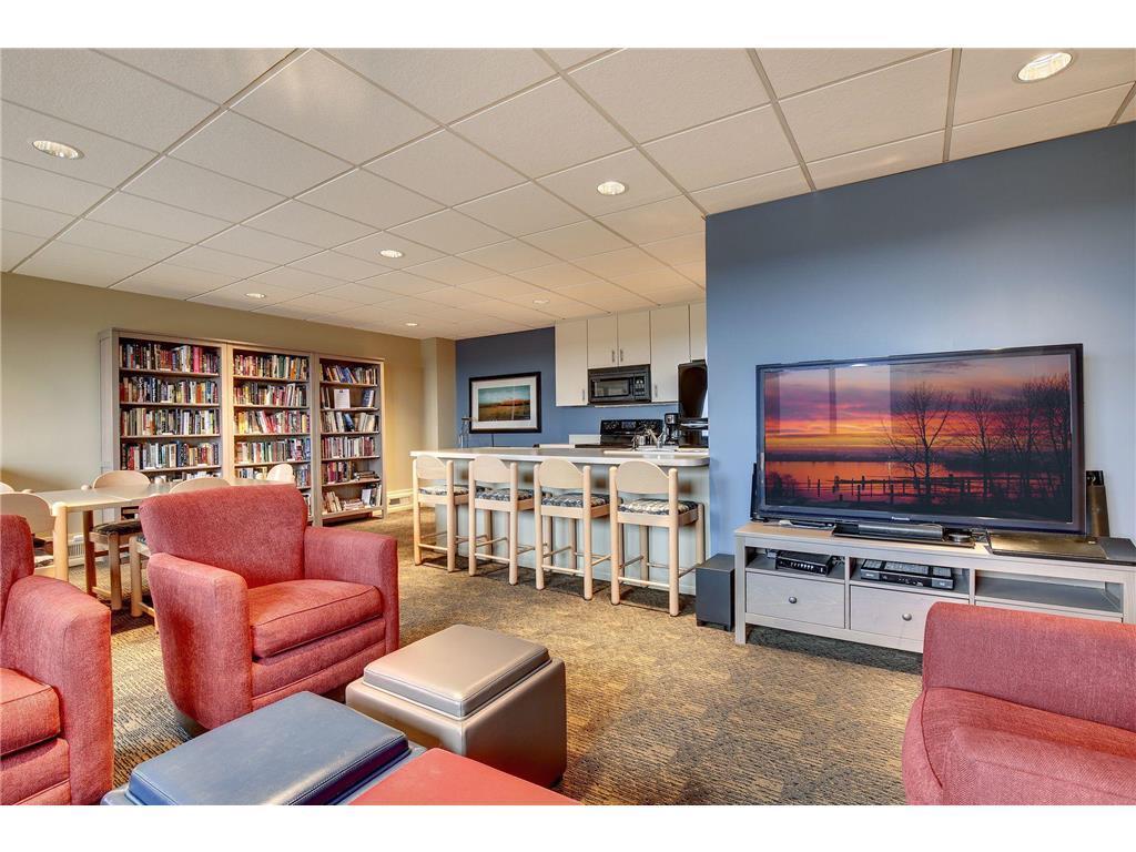 View of Residential at 400 Groveland Avenue #2313, Minneapolis MN 55403, Minneapolis (25 of 37) - Mike Wilen | Minnesota Team Real Estate