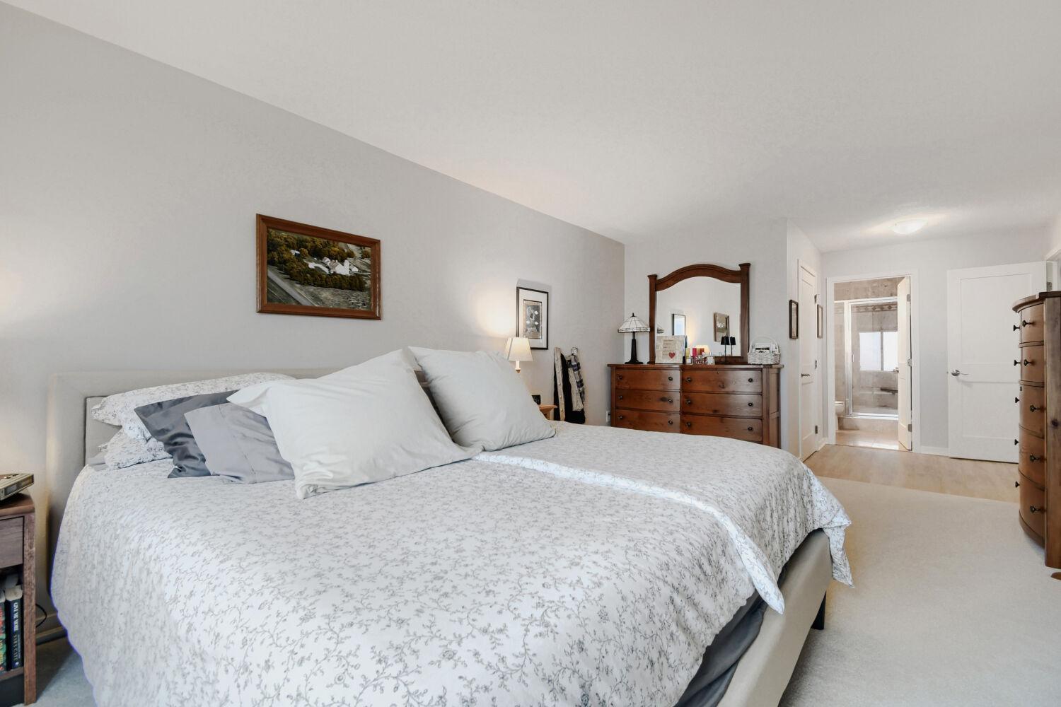 View of Residential at 400 Groveland Avenue #2313, Minneapolis MN 55403, Minneapolis (12 of 37) - Mike Wilen | Minnesota Team Real Estate