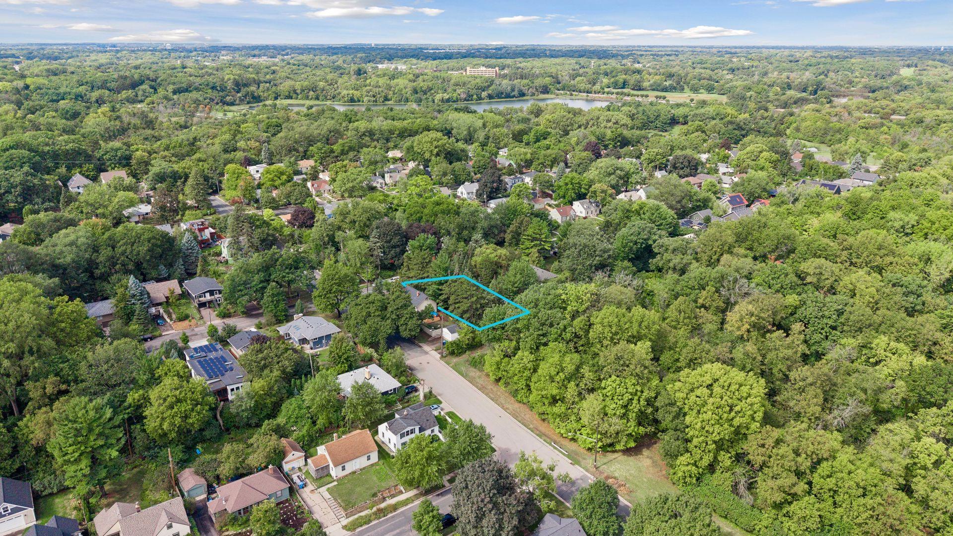 View of Residential at 224 Vincent Avenue, Minneapolis MN 55405, Minneapolis (2 of 4) - Mike Wilen | Minnesota Team Real Estate