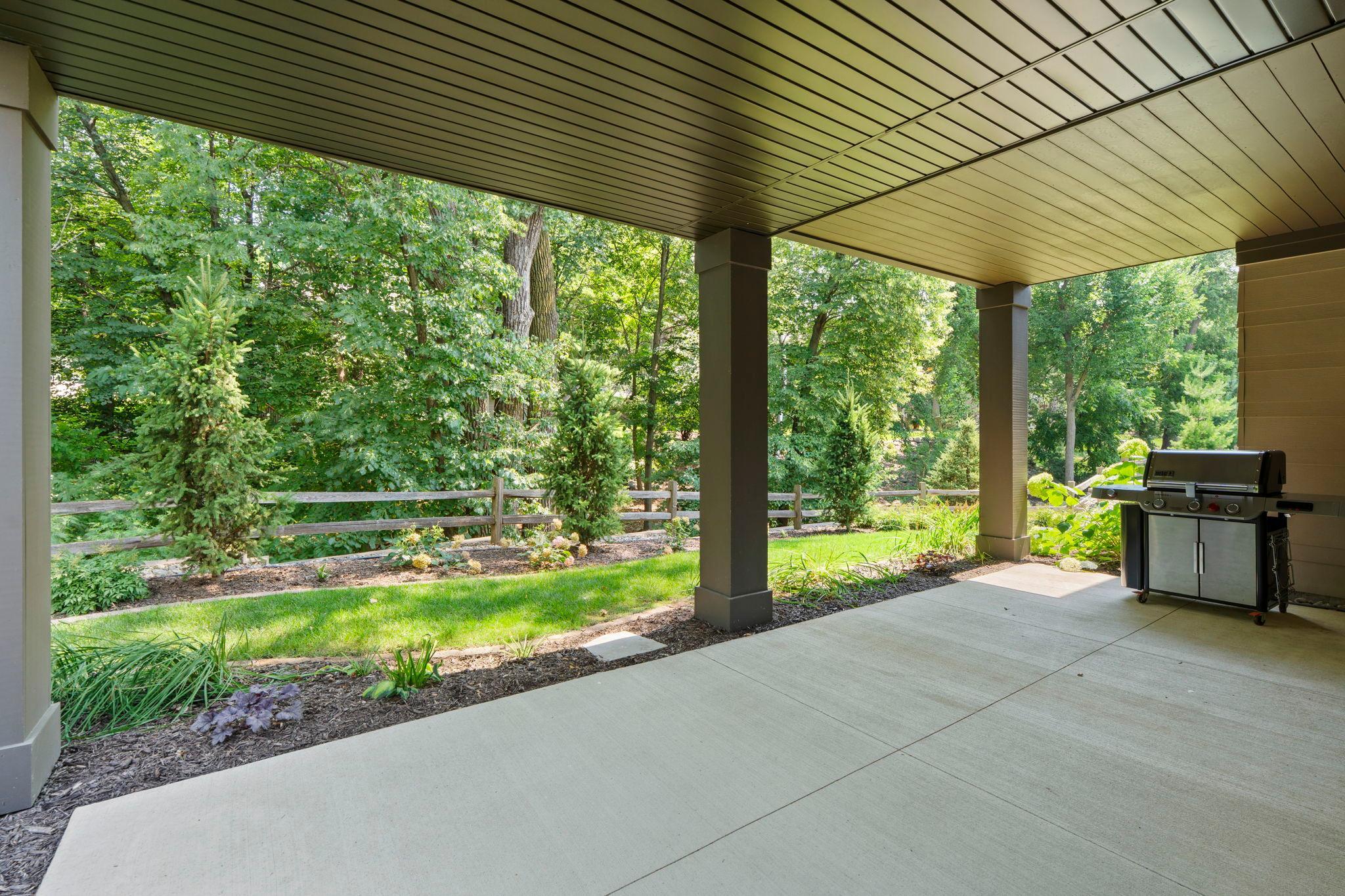 View of Residential at 7061 Highland Court, Eden Prairie MN 55346, Eden Prairie (33 of 36) - Mike Wilen | Minnesota Team Real Estate