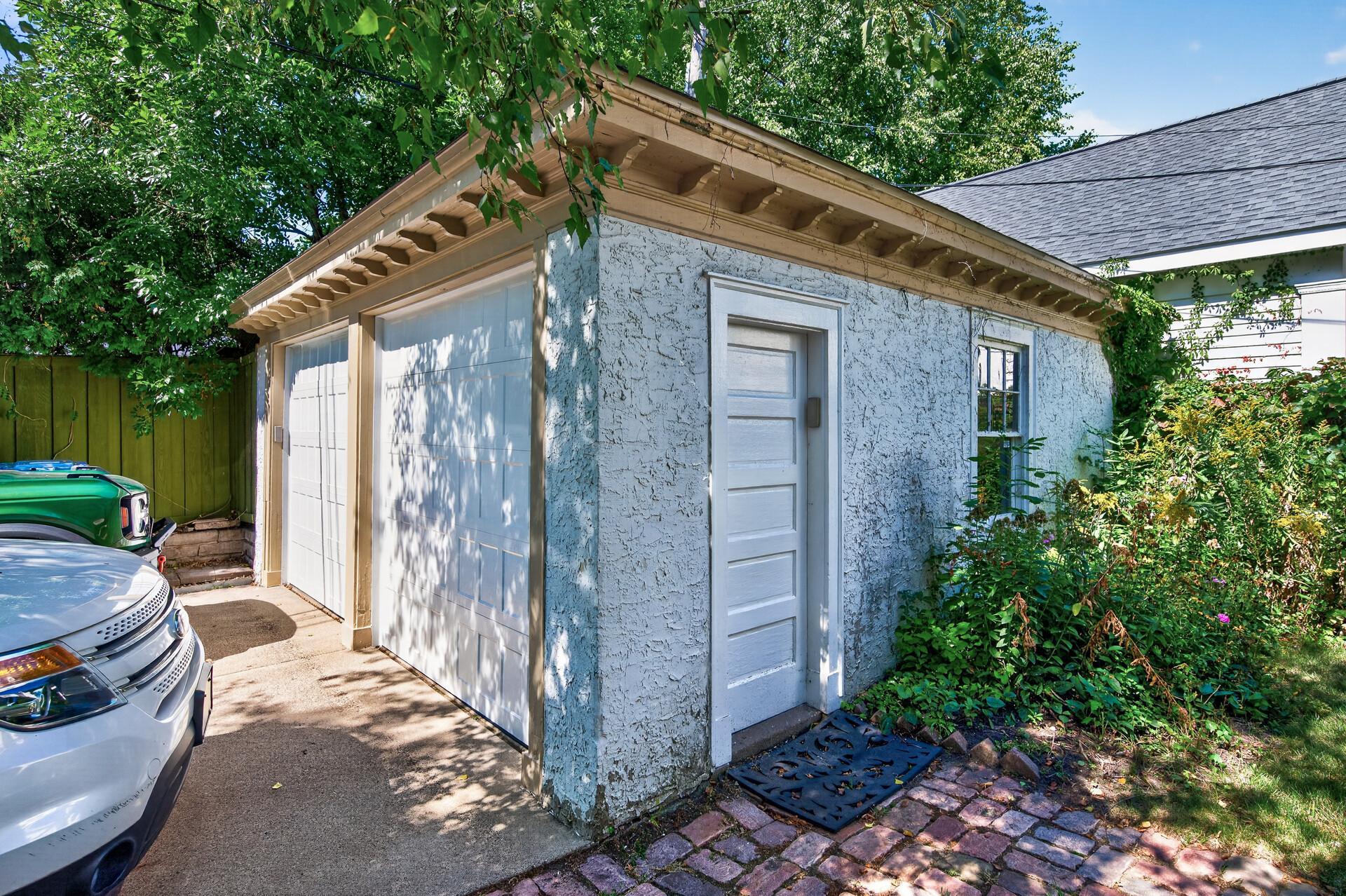 View of Residential at 1100 Douglas Avenue, Minneapolis MN 55403, Minneapolis (27 of 31) - Mike Wilen | Minnesota Team Real Estate
