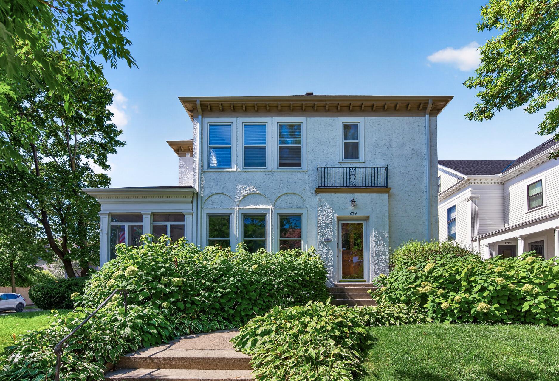 View of Residential at 1100 Douglas Avenue, Minneapolis MN 55403, Minneapolis (28 of 31) - Mike Wilen | Minnesota Team Real Estate