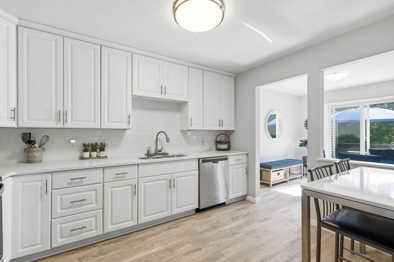 View of Residential at 18385 Creeks Bend Drive, Minnetonka MN 55345, Minnetonka (4 of 33) - Mike Wilen | Minnesota Team Real Estate