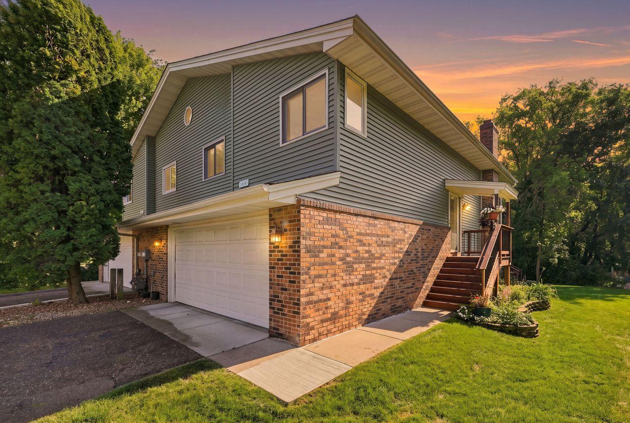View of Residential at 18385 Creeks Bend Drive, Minnetonka MN 55345, Minnetonka (30 of 33) - Mike Wilen | Minnesota Team Real Estate