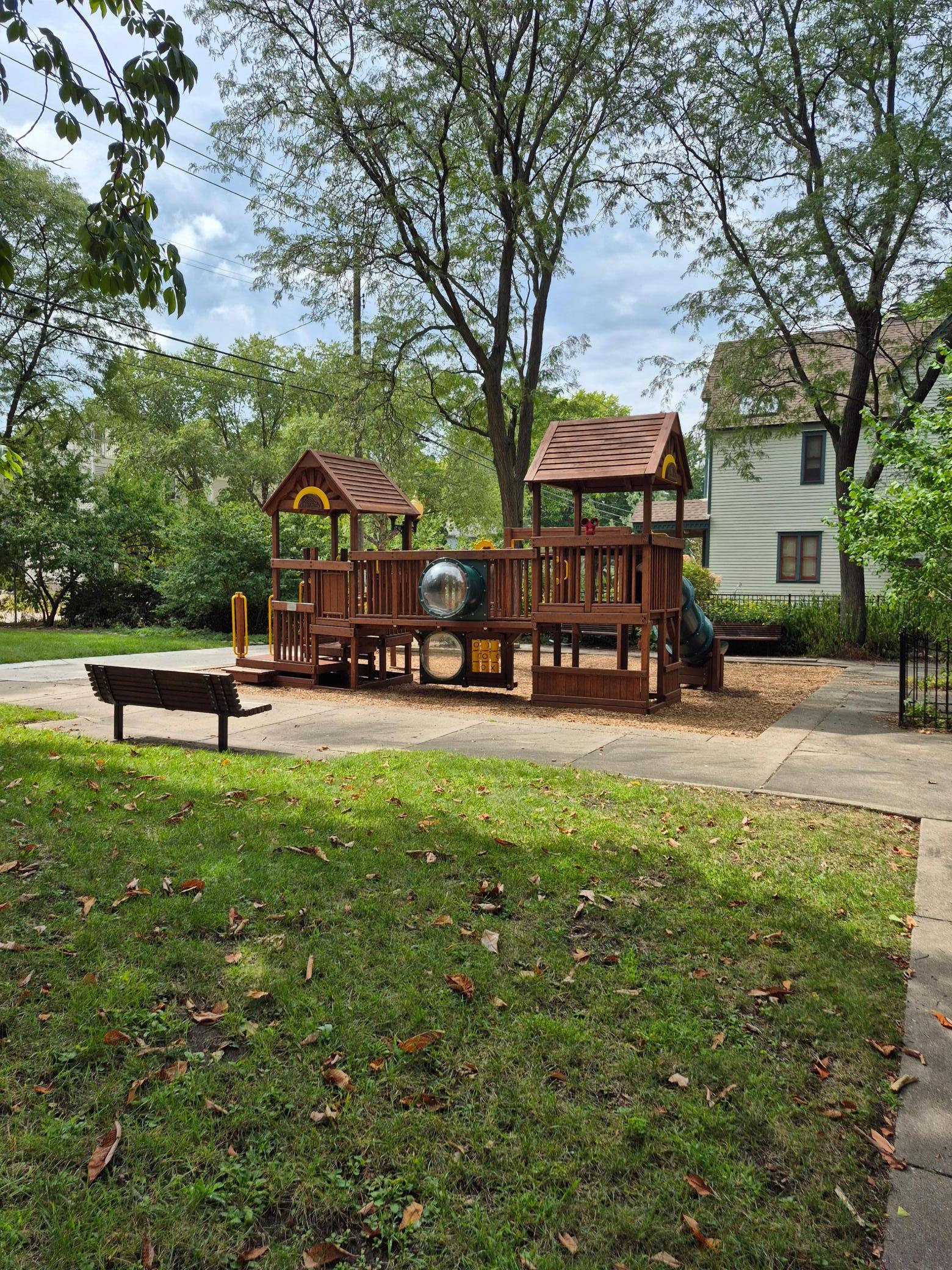 View of Residential at 2112 Milwaukee Avenue, Minneapolis MN 55404, Minneapolis (10 of 15) - Mike Wilen | Minnesota Team Real Estate