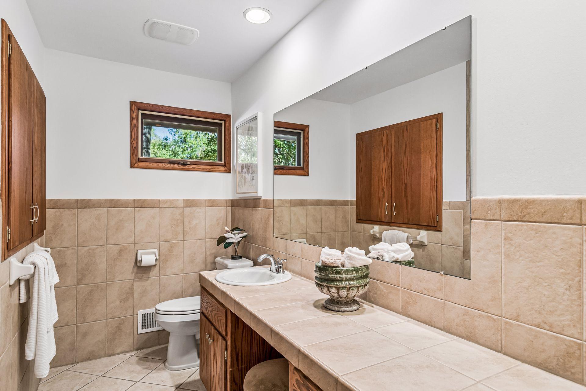 View of Residential at 2931 Cedar Knoll Court, Minnetonka MN 55305, Minnetonka (22 of 42) - Mike Wilen | Minnesota Team Real Estate