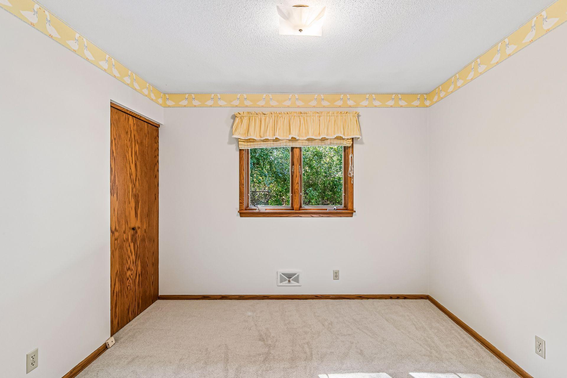View of Residential at 2931 Cedar Knoll Court, Minnetonka MN 55305, Minnetonka (21 of 42) - Mike Wilen | Minnesota Team Real Estate