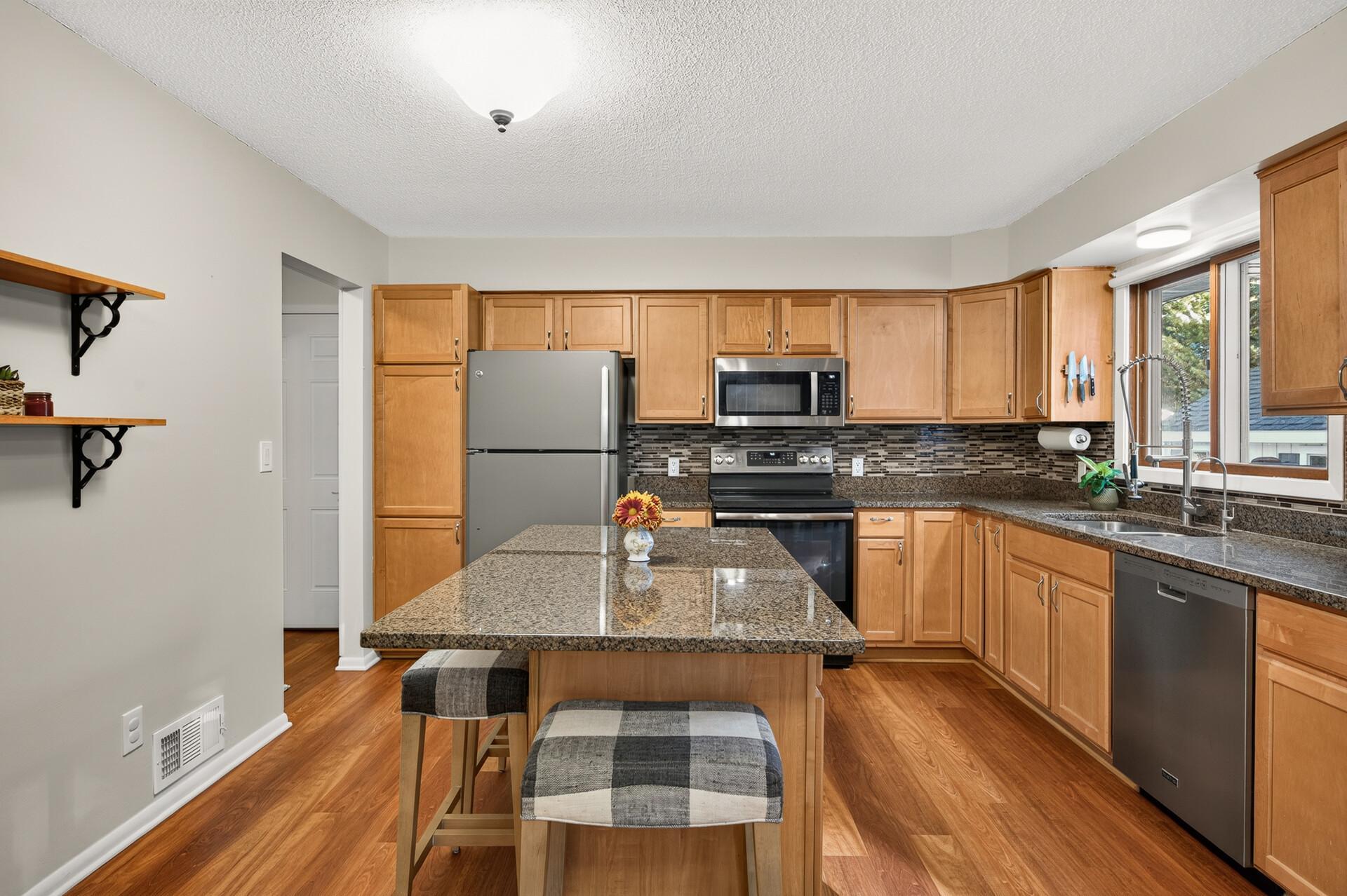 View of Residential at 4270 Victoria Street, Shoreview MN 55126, Shoreview (9 of 37) - Mike Wilen | Minnesota Team Real Estate