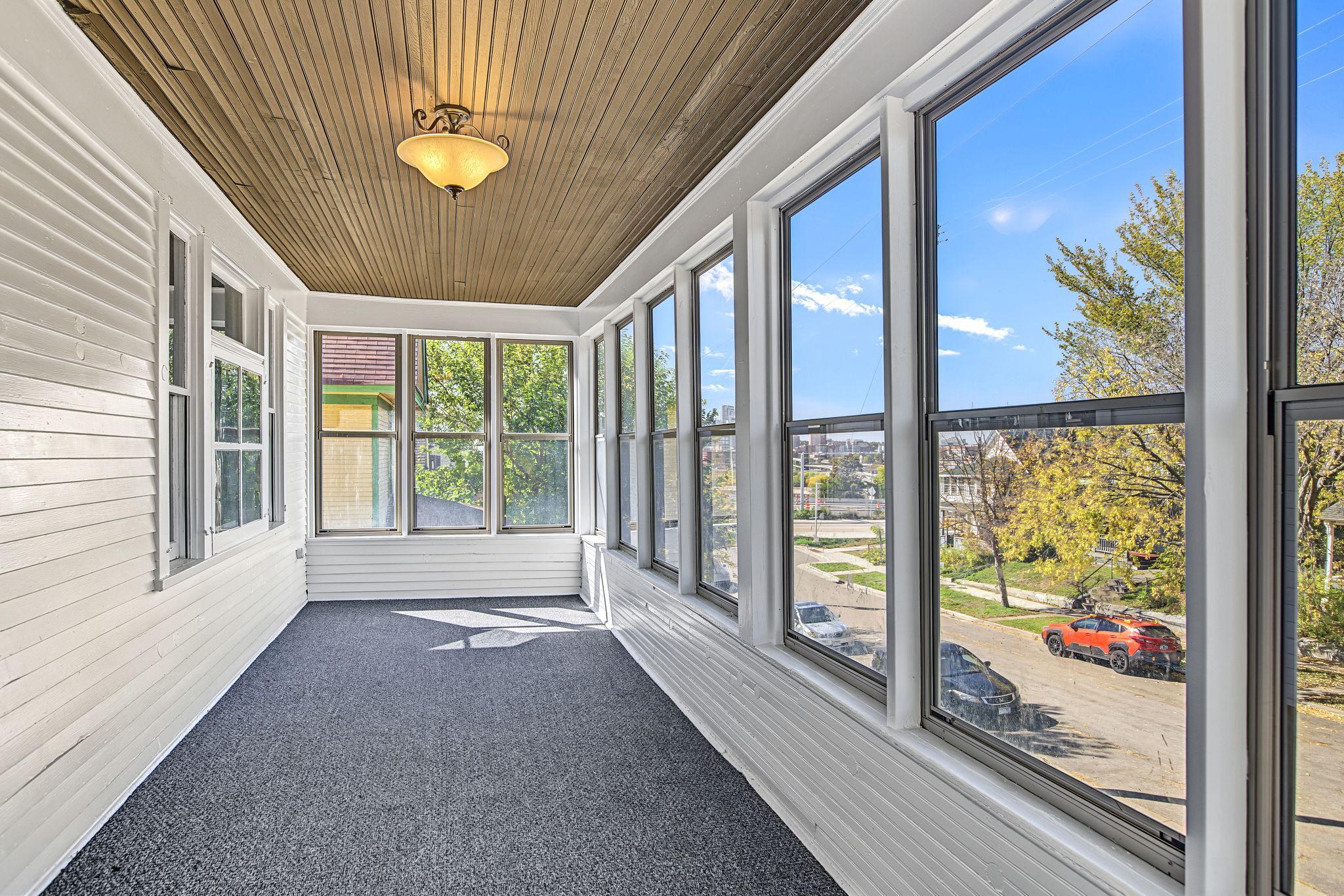View of Residential Income at 670 Conway Street, Saint Paul MN 55106, Saint Paul (28 of 49) - Mike Wilen | Minnesota Team Real Estate