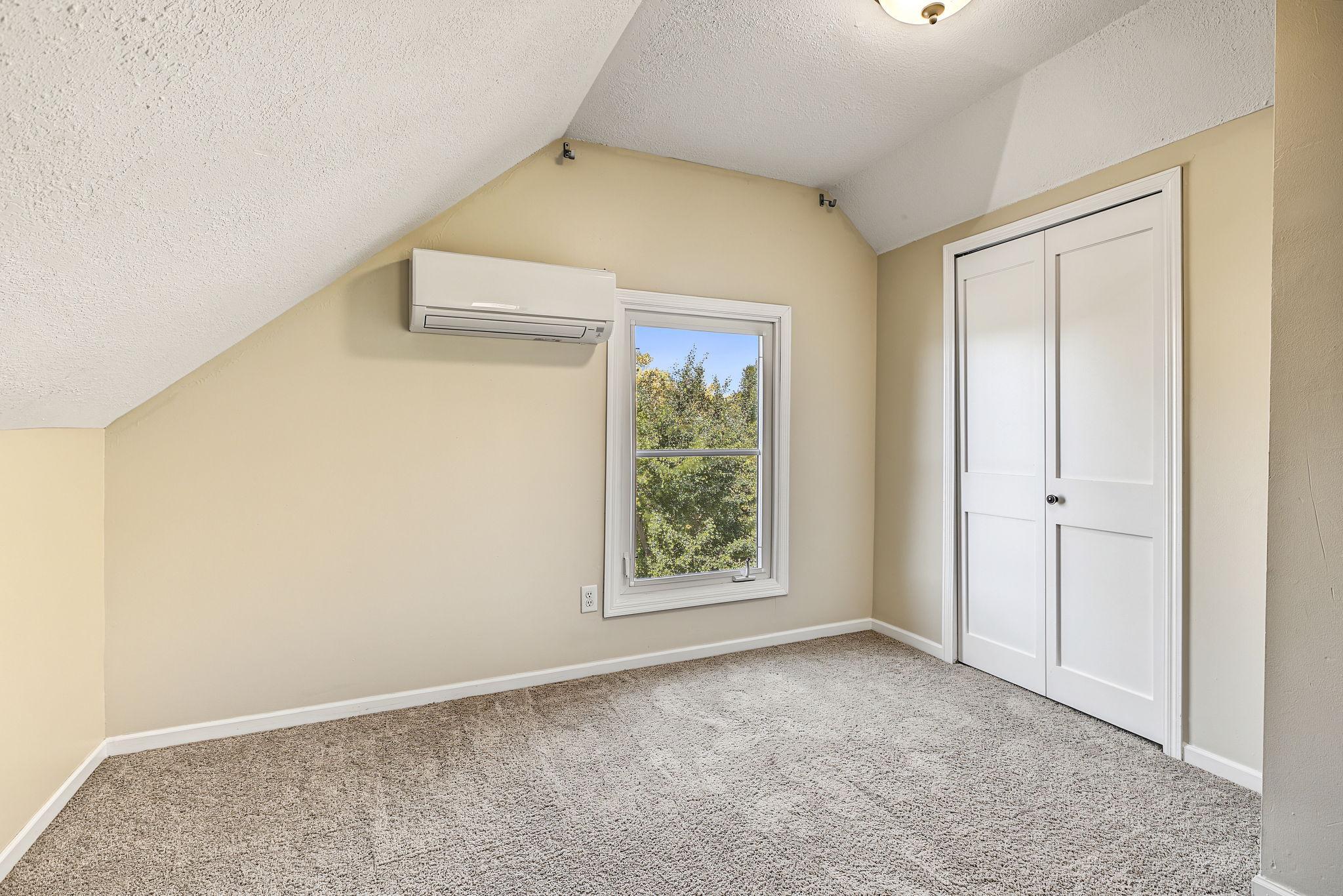 View of Residential Income at 670 Conway Street, Saint Paul MN 55106, Saint Paul (43 of 49) - Mike Wilen | Minnesota Team Real Estate