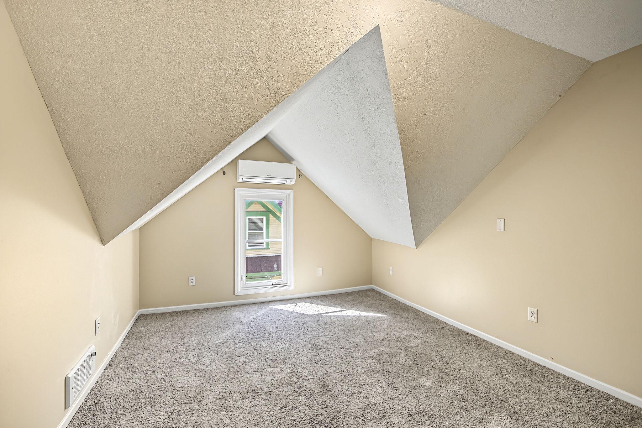 View of Residential Income at 670 Conway Street, Saint Paul MN 55106, Saint Paul (42 of 49) - Mike Wilen | Minnesota Team Real Estate
