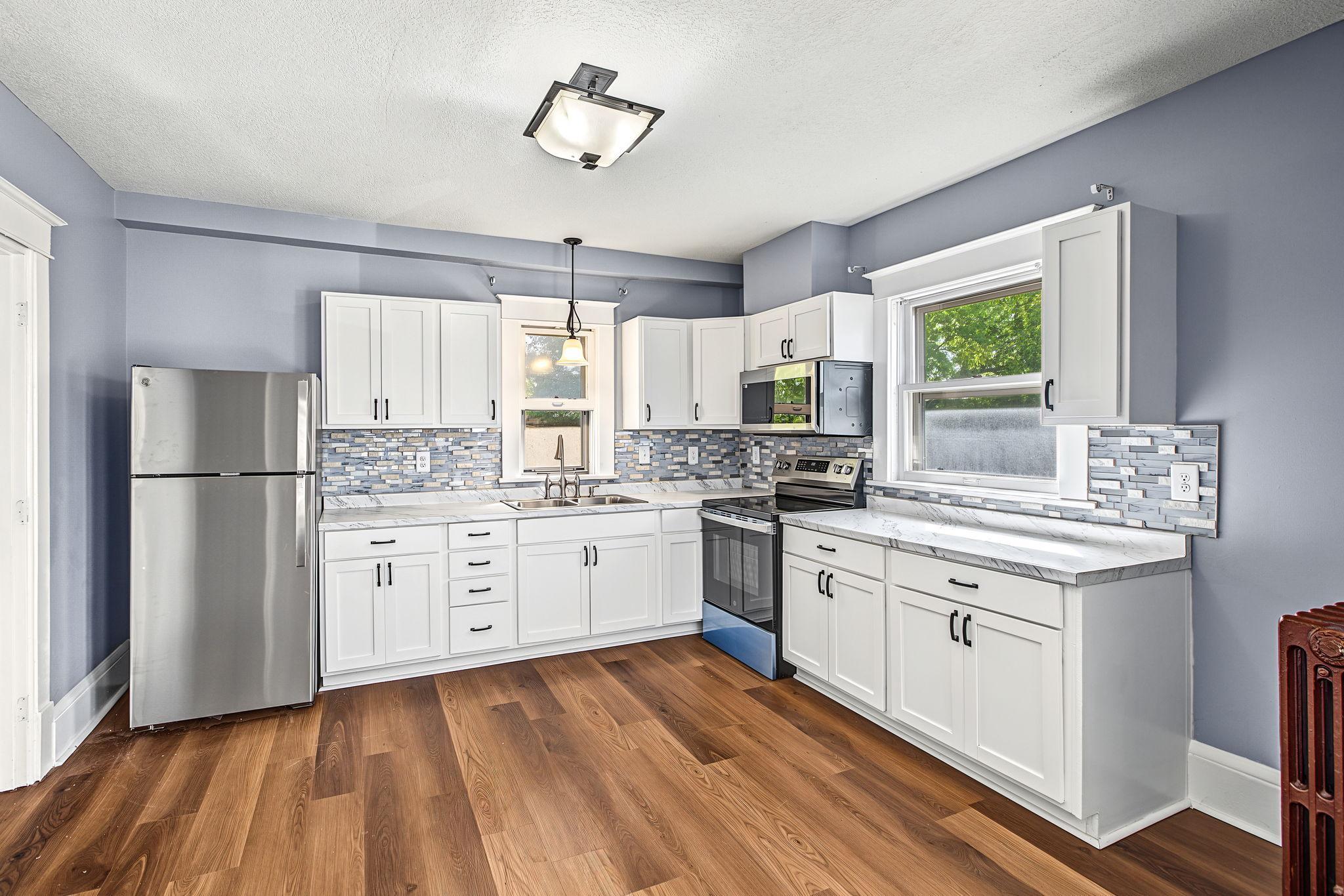 View of Residential Income at 670 Conway Street, Saint Paul MN 55106, Saint Paul (5 of 49) - Mike Wilen | Minnesota Team Real Estate