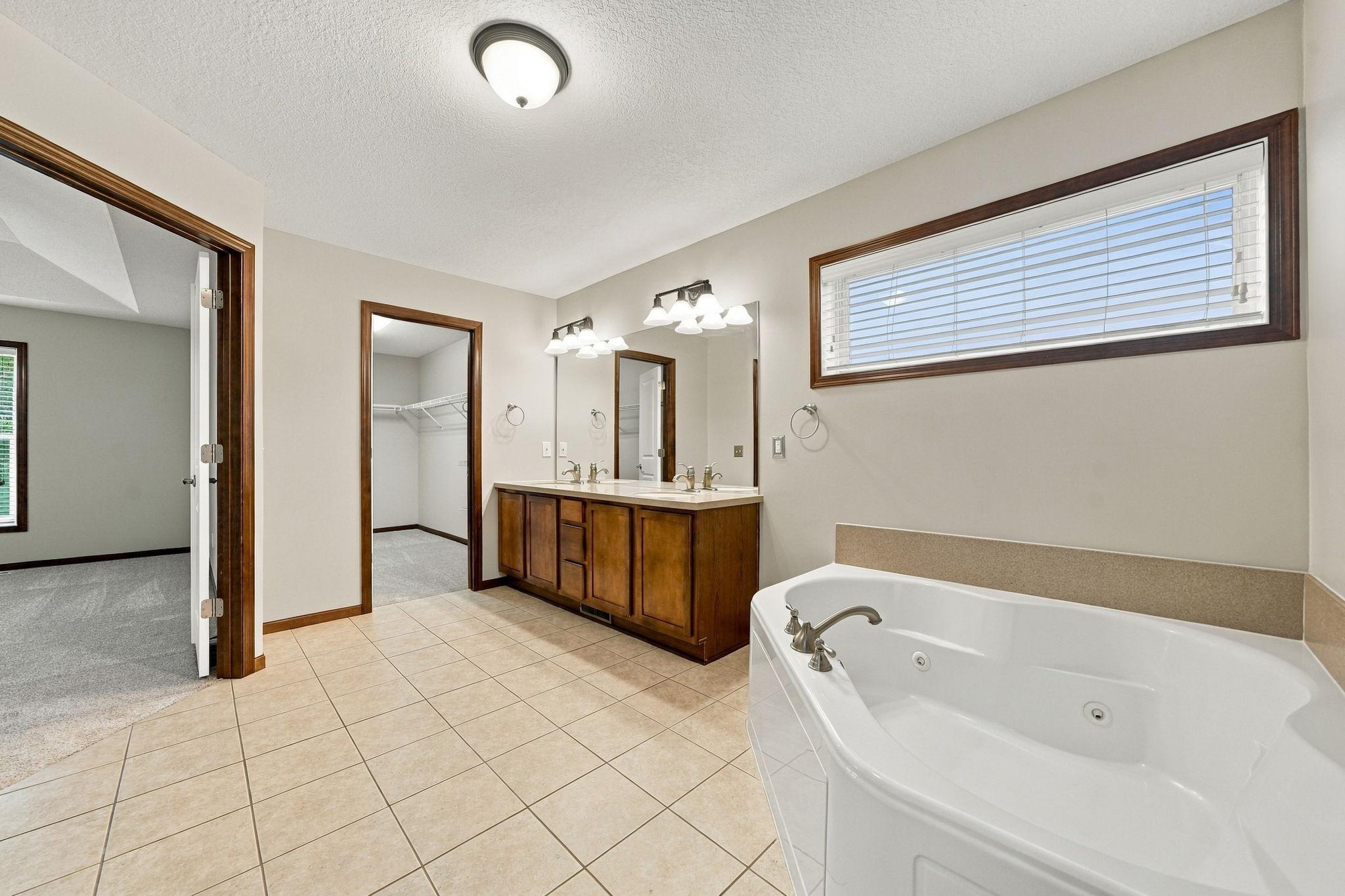 View of Residential at 2109 Rockridge Circle, Shakopee MN 55379, Shakopee (38 of 84) - Mike Wilen | Minnesota Team Real Estate