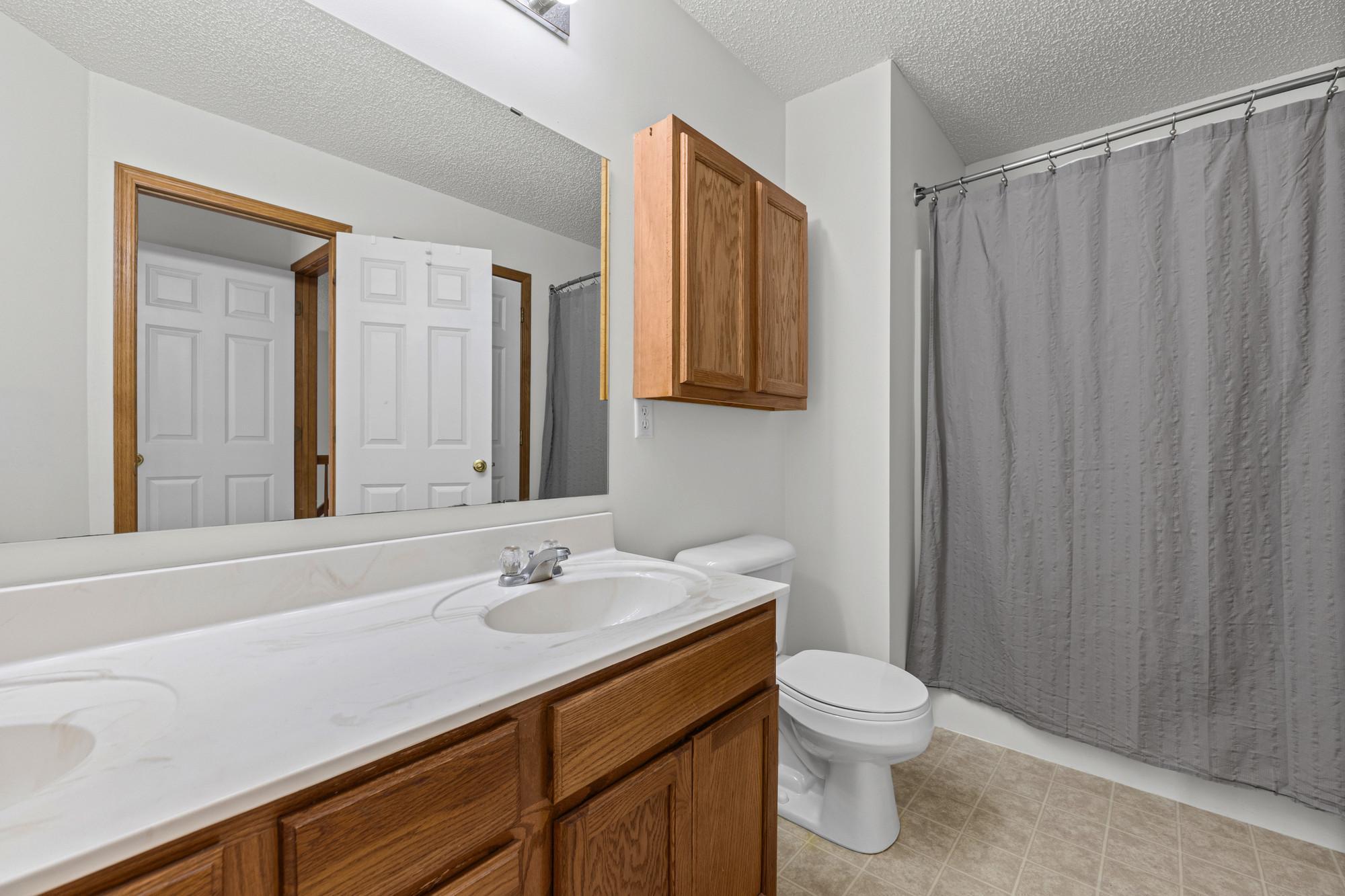 View of Residential at 7623 Elm Grove Avenue, New Hope MN 55428, New Hope (23 of 36) - Mike Wilen | Minnesota Team Real Estate