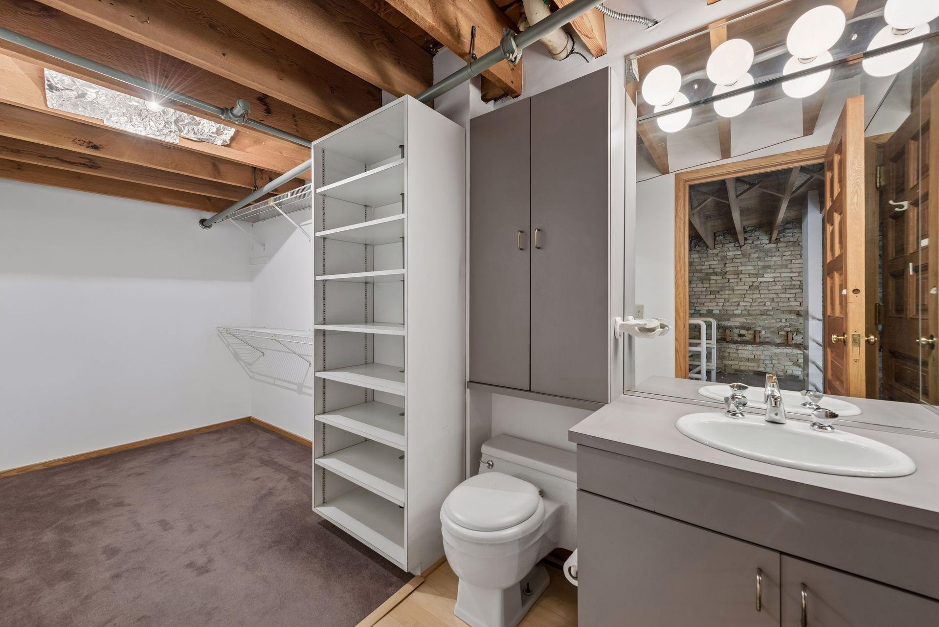 View of Commercial Sale at 213 1/2 Washington Avenue, Minneapolis MN 55401, Minneapolis (27 of 33) - Mike Wilen | Minnesota Team Real Estate