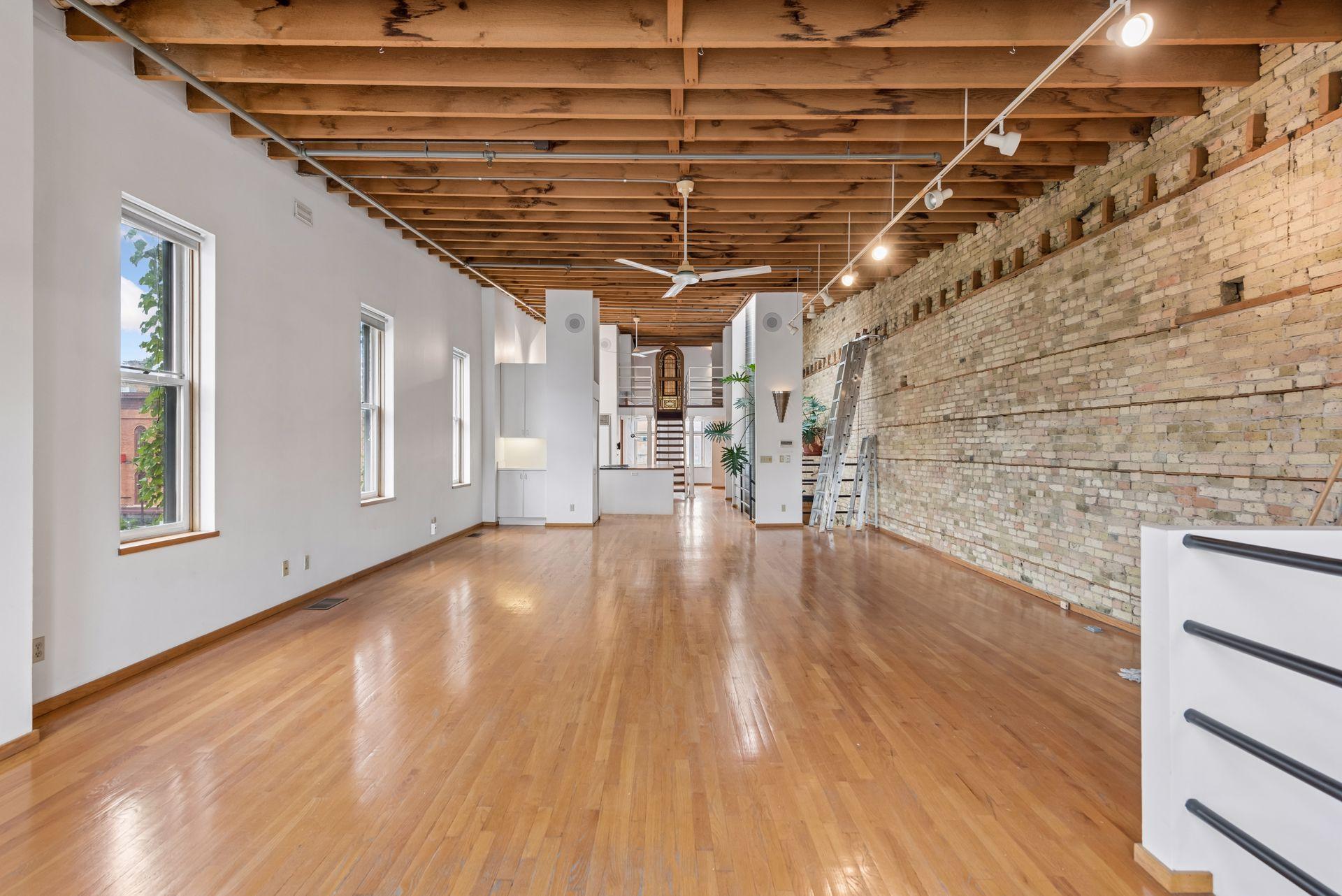 View of Commercial Sale at 213 1/2 Washington Avenue, Minneapolis MN 55401, Minneapolis (15 of 33) - Mike Wilen | Minnesota Team Real Estate