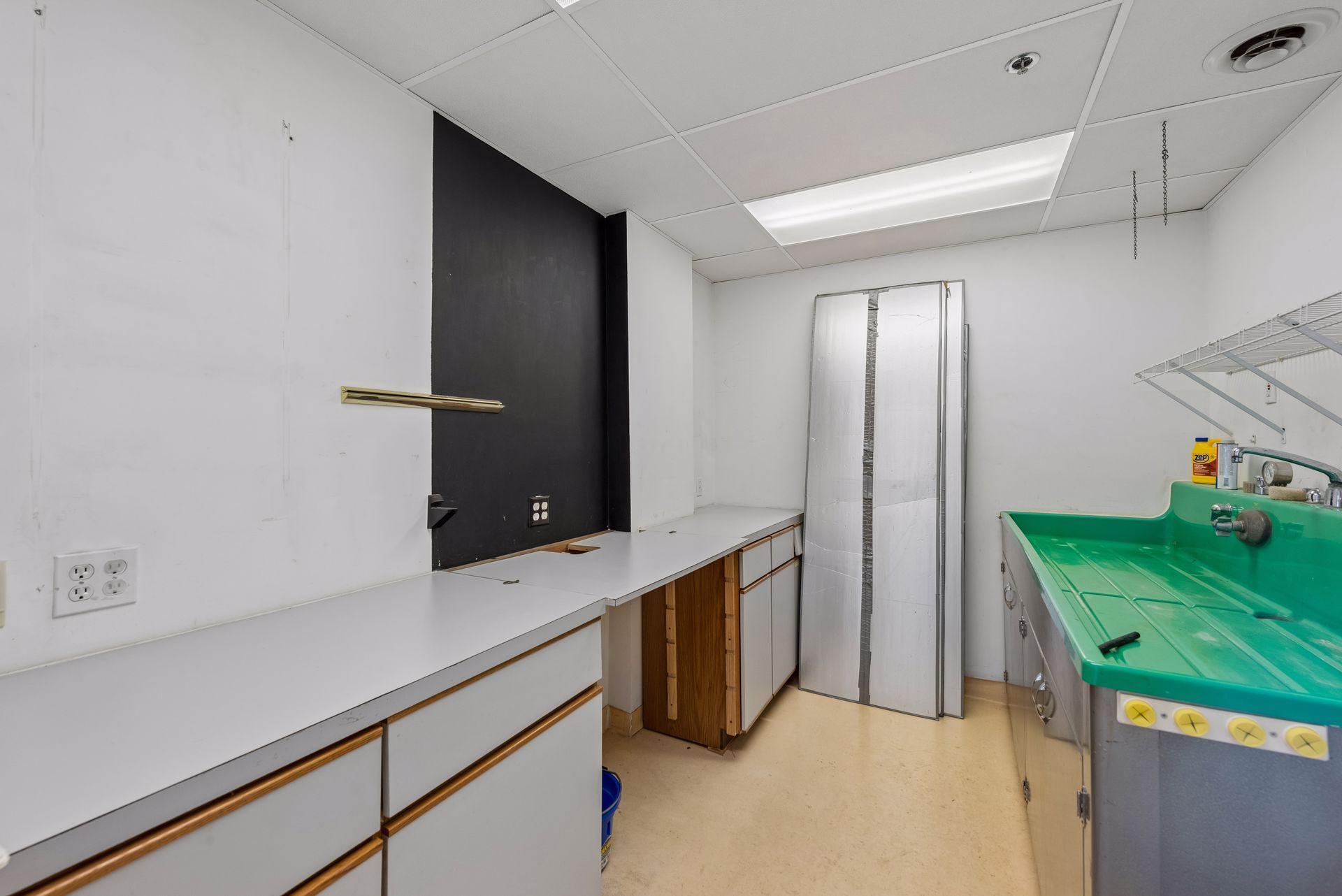 View of Commercial Sale at 213 1/2 Washington Avenue, Minneapolis MN 55401, Minneapolis (12 of 33) - Mike Wilen | Minnesota Team Real Estate