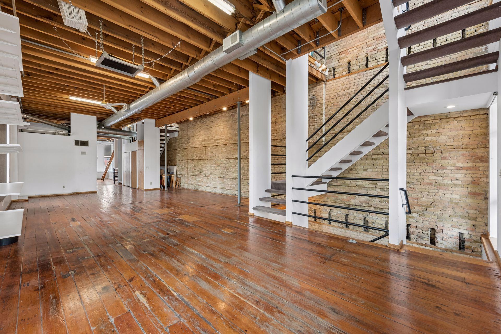 View of Commercial Sale at 213 1/2 Washington Avenue, Minneapolis MN 55401, Minneapolis (5 of 33) - Mike Wilen | Minnesota Team Real Estate