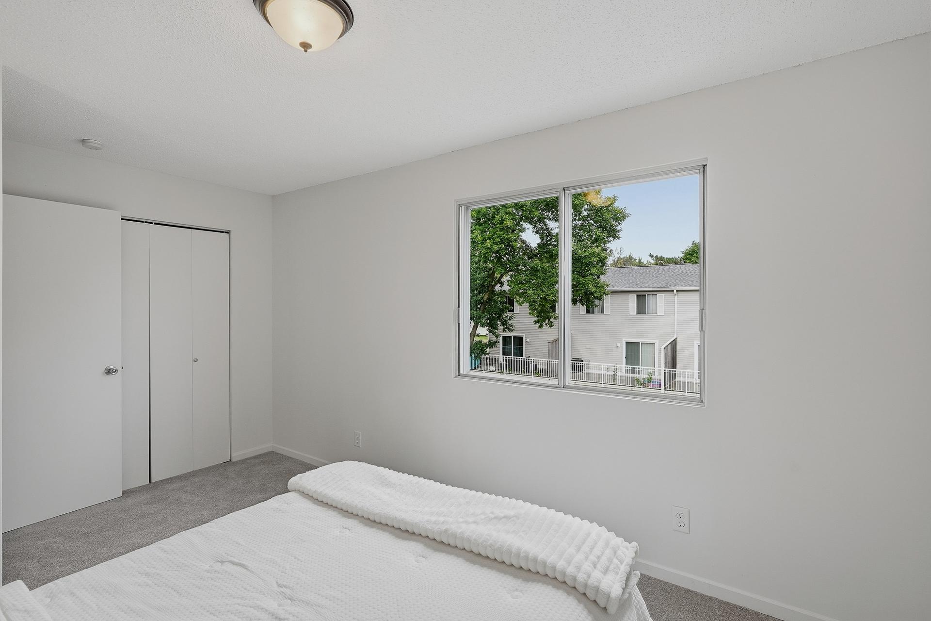 View of Residential at 1496 Goodwin Avenue, Oakdale MN 55128, Oakdale (28 of 33) - Mike Wilen | Minnesota Team Real Estate