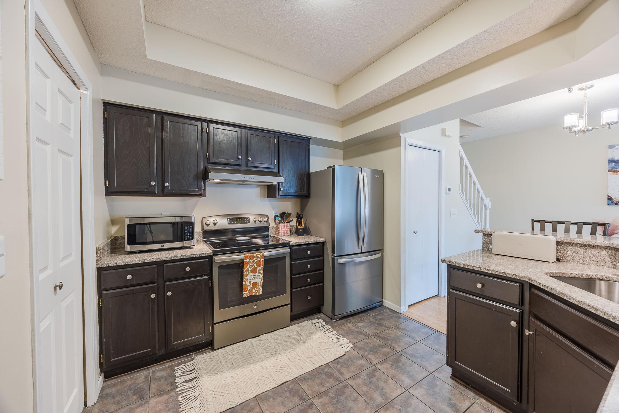 View of Residential at 18126 Settlers Way, Eden Prairie MN 55347, Eden Prairie (12 of 32) - Mike Wilen | Minnesota Team Real Estate