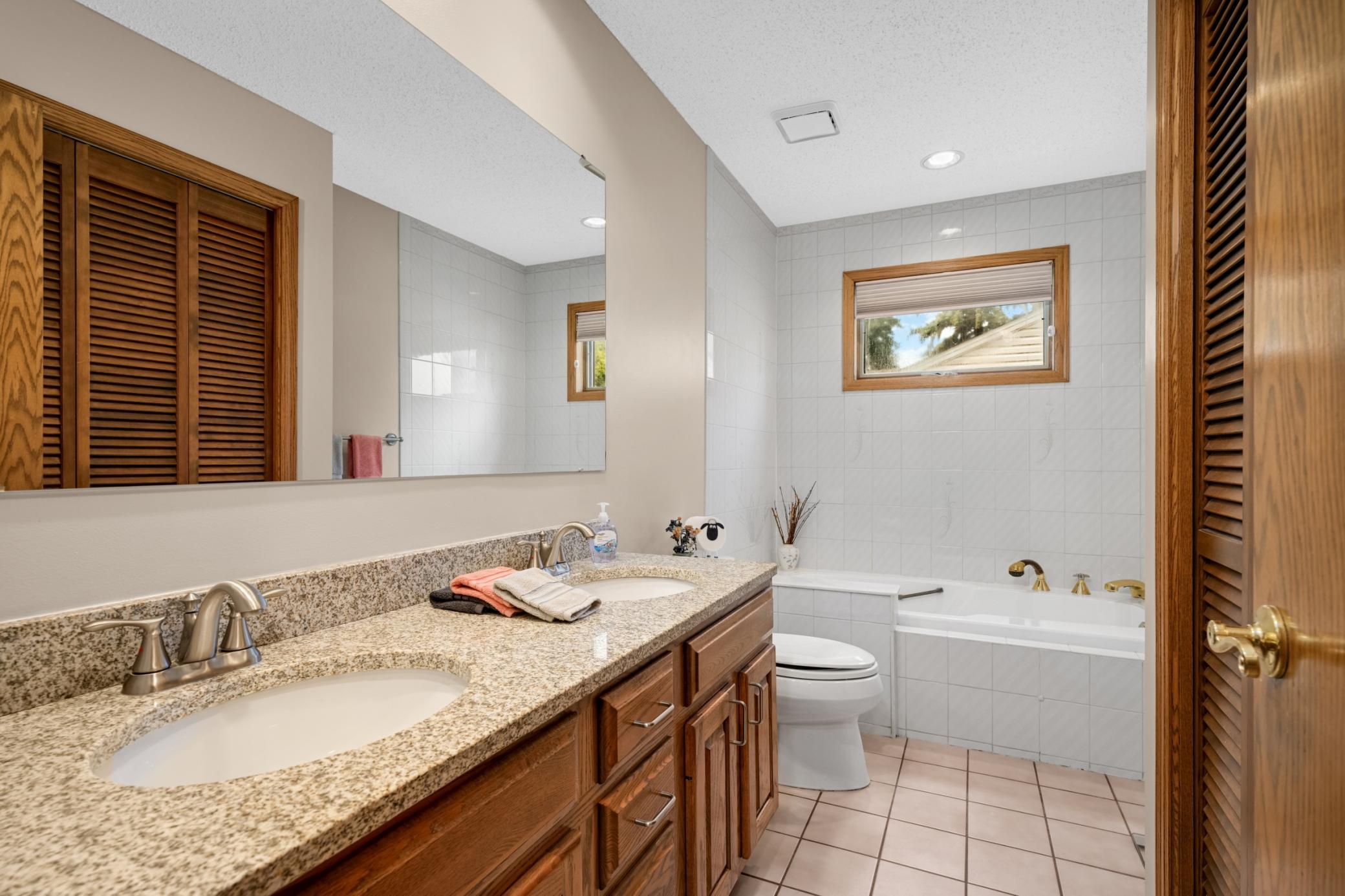 View of Residential at 1797 Eldridge Avenue, Roseville MN 55113, Roseville (21 of 41) - Mike Wilen | Minnesota Team Real Estate