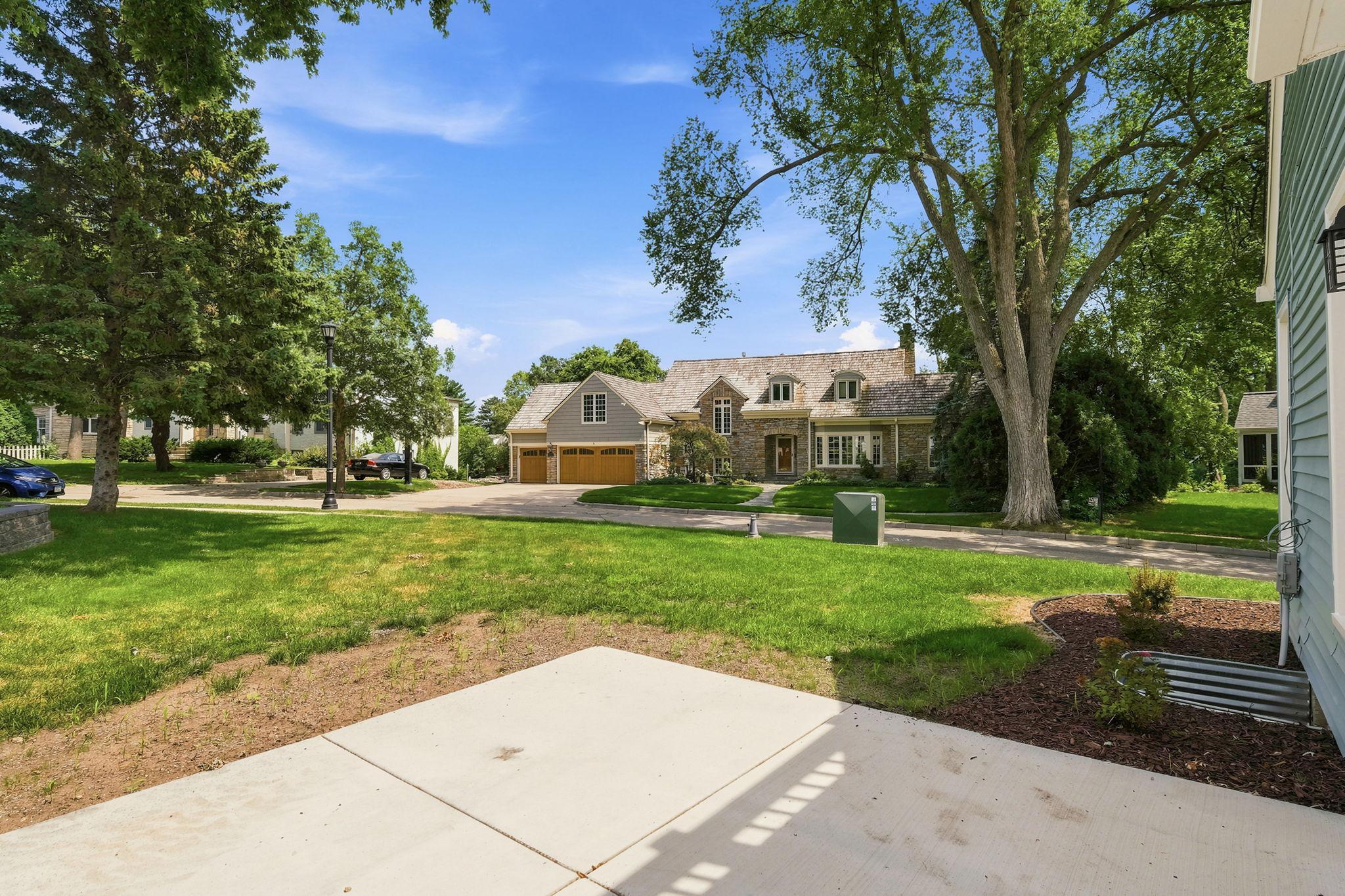 View of Residential at 4920 Sunnyside Road, Edina MN 55424, Edina (47 of 57) - Mike Wilen | Minnesota Team Real Estate