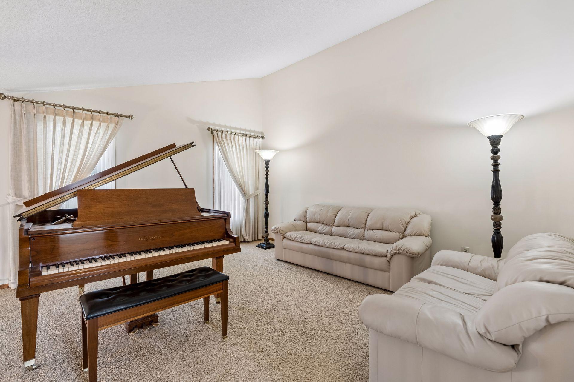View of Residential at 15331 39th Avenue, Plymouth MN 55446, Plymouth (14 of 34) - Mike Wilen | Minnesota Team Real Estate