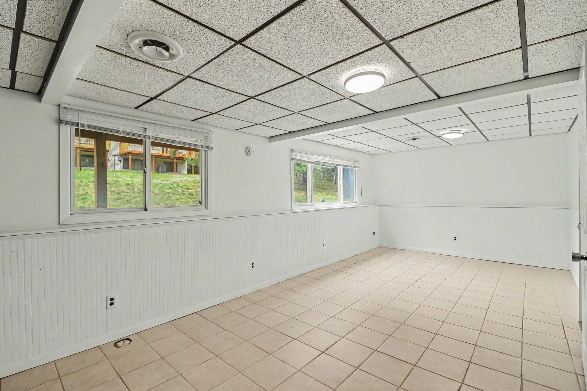 View of Residential at 2053 Edgerton Street, Maplewood MN 55117, Maplewood (17 of 25) - Mike Wilen | Minnesota Team Real Estate