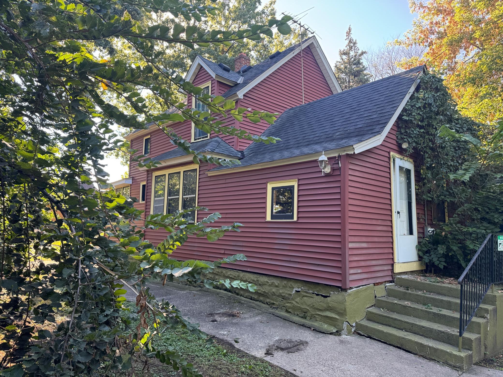 View of Residential at 849 Woodbridge Street, Saint Paul MN 55117, Saint Paul (29 of 31) - Mike Wilen | Minnesota Team Real Estate