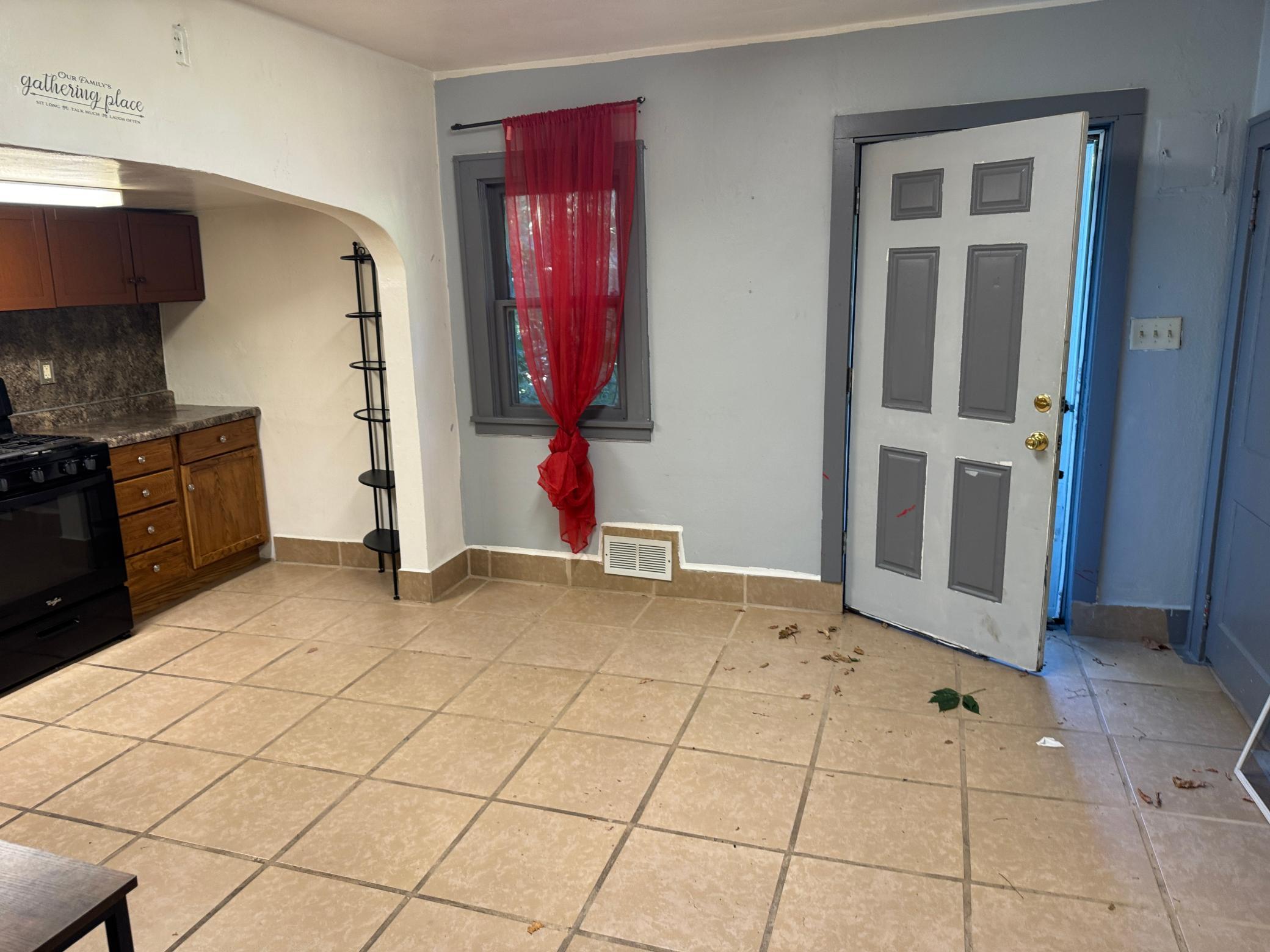 View of Residential at 849 Woodbridge Street, Saint Paul MN 55117, Saint Paul (18 of 31) - Mike Wilen | Minnesota Team Real Estate