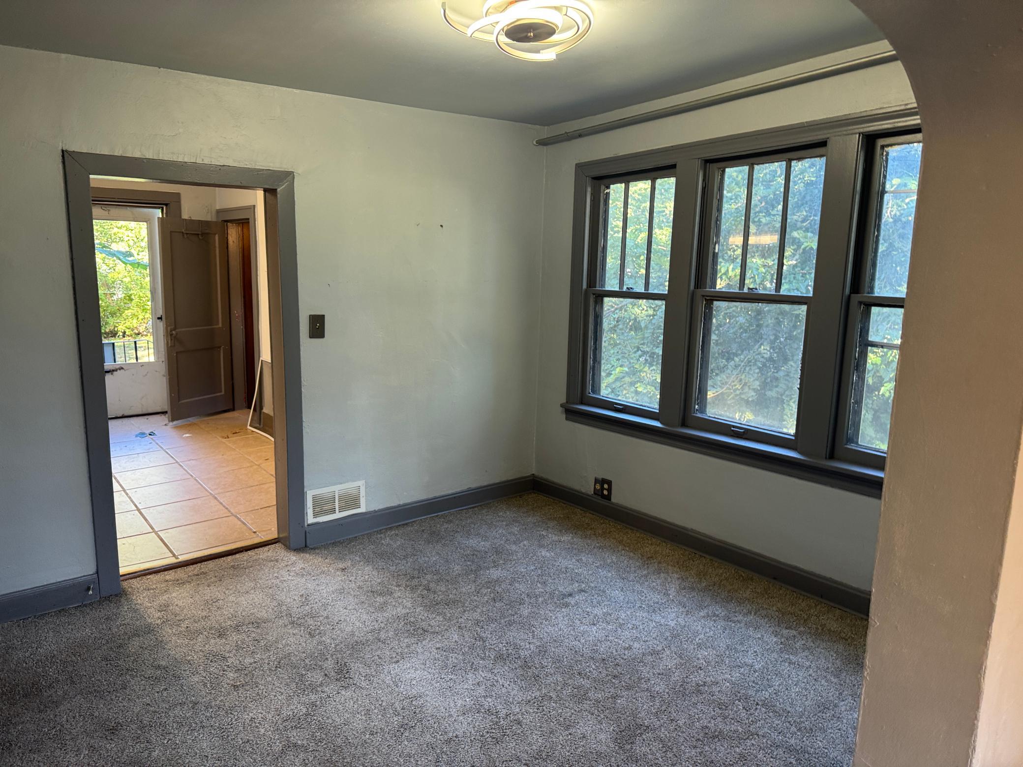 View of Residential at 849 Woodbridge Street, Saint Paul MN 55117, Saint Paul (4 of 31) - Mike Wilen | Minnesota Team Real Estate