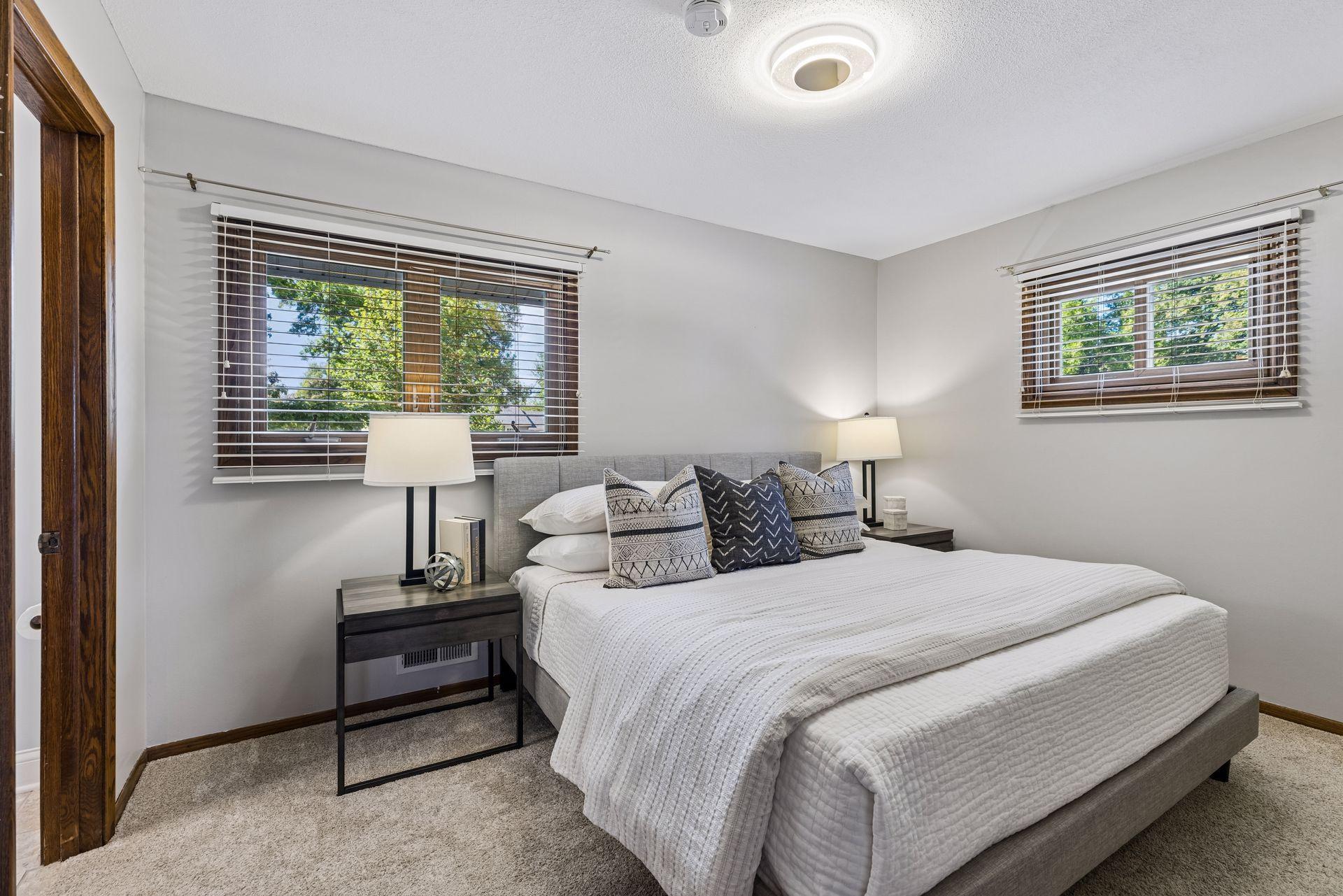 View of Residential at 2301 Flag Avenue, Saint Louis Park MN 55426, Saint Louis Park (10 of 24) - Mike Wilen | Minnesota Team Real Estate