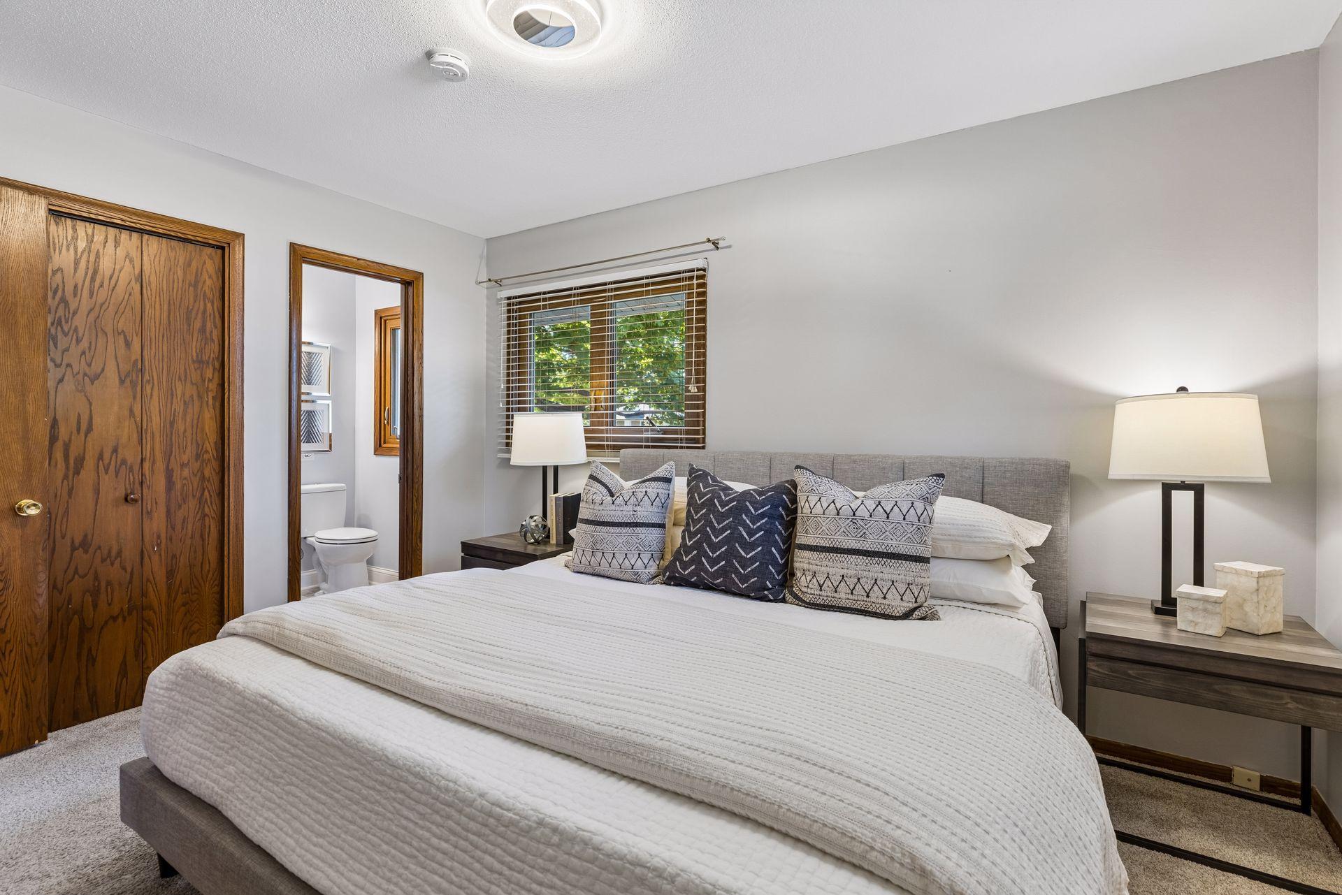 View of Residential at 2301 Flag Avenue, Saint Louis Park MN 55426, Saint Louis Park (12 of 24) - Mike Wilen | Minnesota Team Real Estate