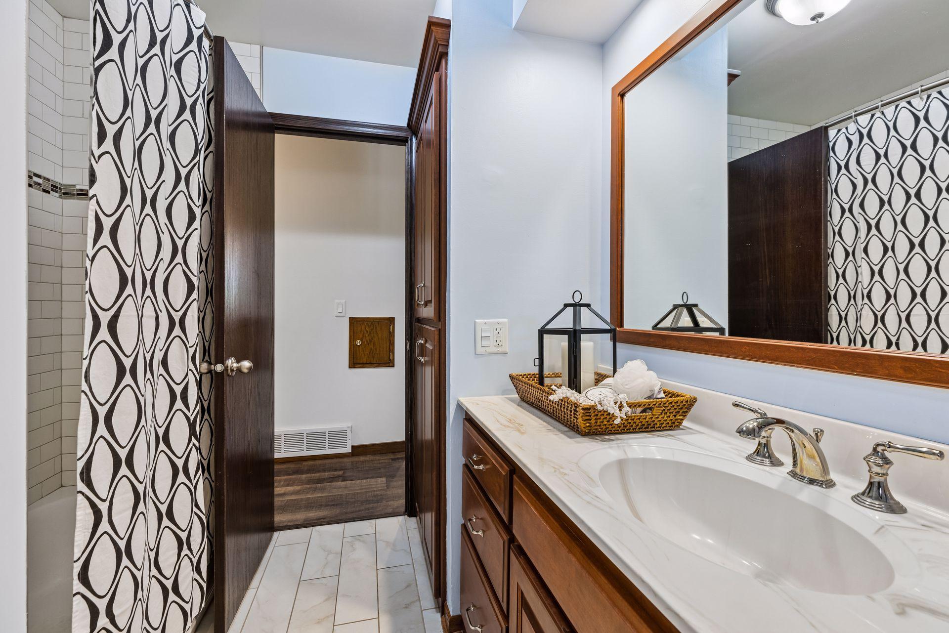 View of Residential at 2301 Flag Avenue, Saint Louis Park MN 55426, Saint Louis Park (15 of 24) - Mike Wilen | Minnesota Team Real Estate