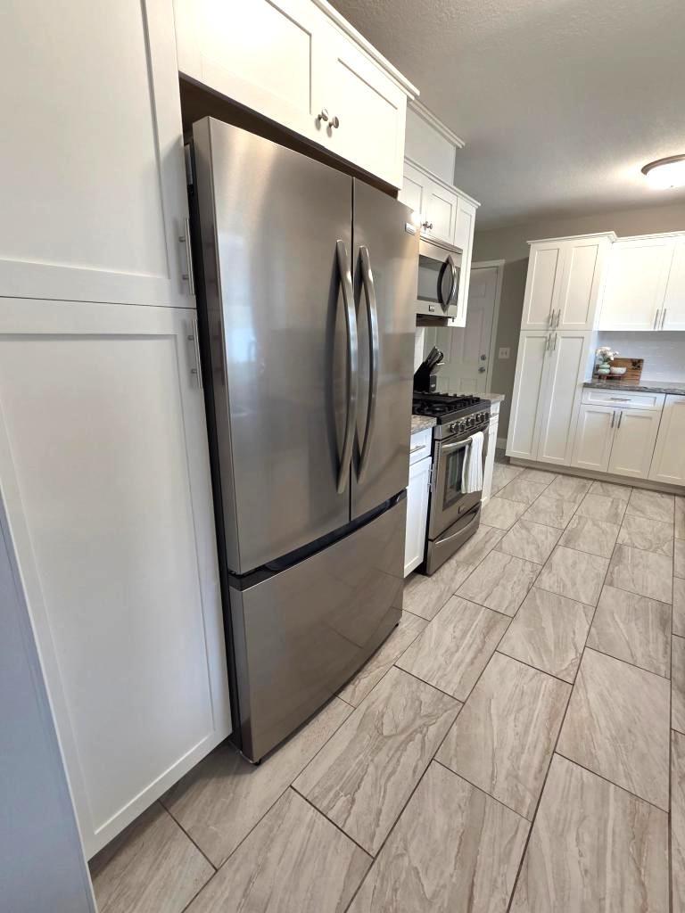 View of Residential at 8542 Greystone Avenue, Cottage Grove MN 55016, Cottage Grove (8 of 31) - Mike Wilen | Minnesota Team Real Estate