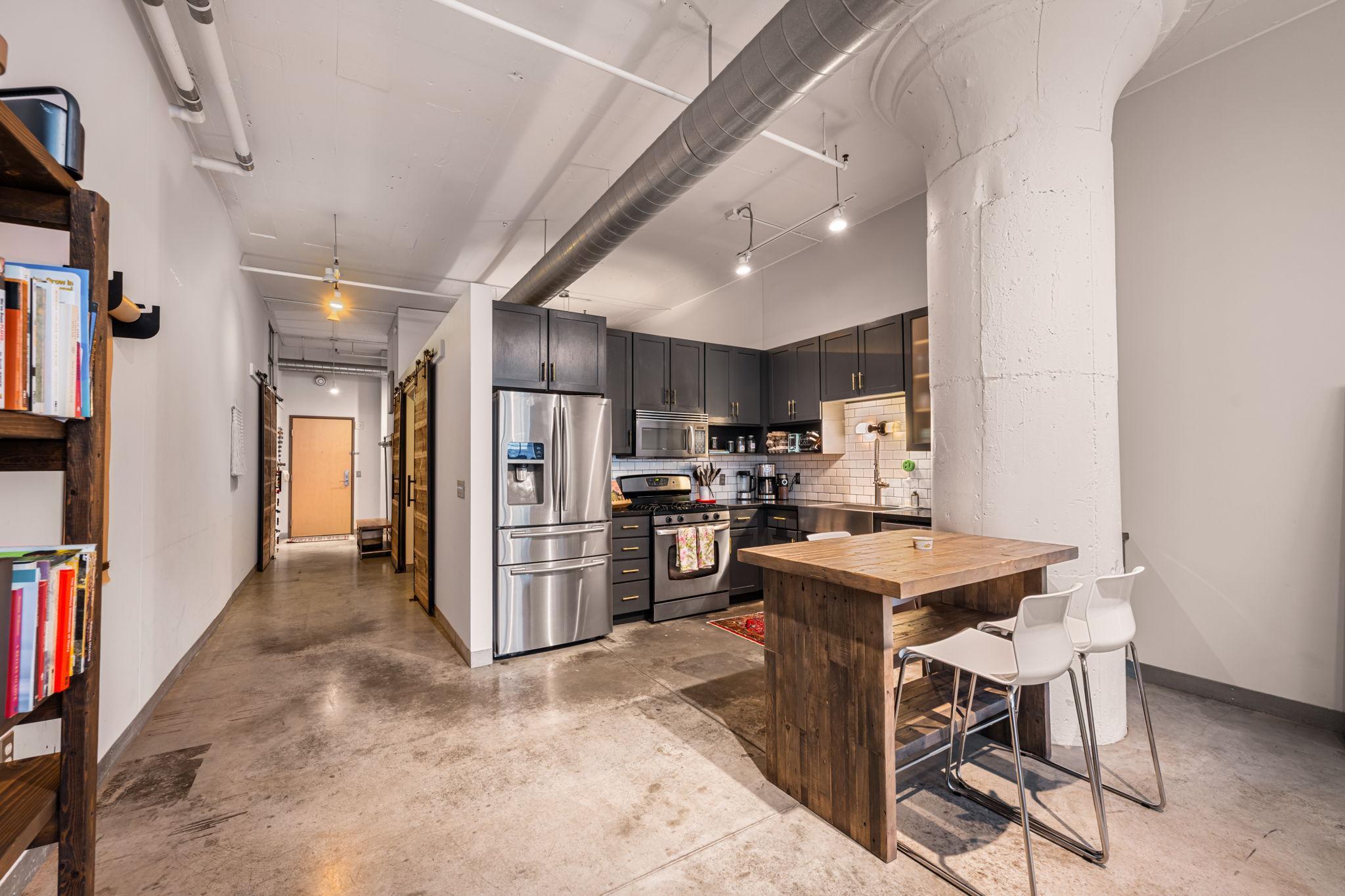 View of Residential at 250 Park Avenue #305, Minneapolis MN 55415, Minneapolis (18 of 58) - Mike Wilen | Minnesota Team Real Estate