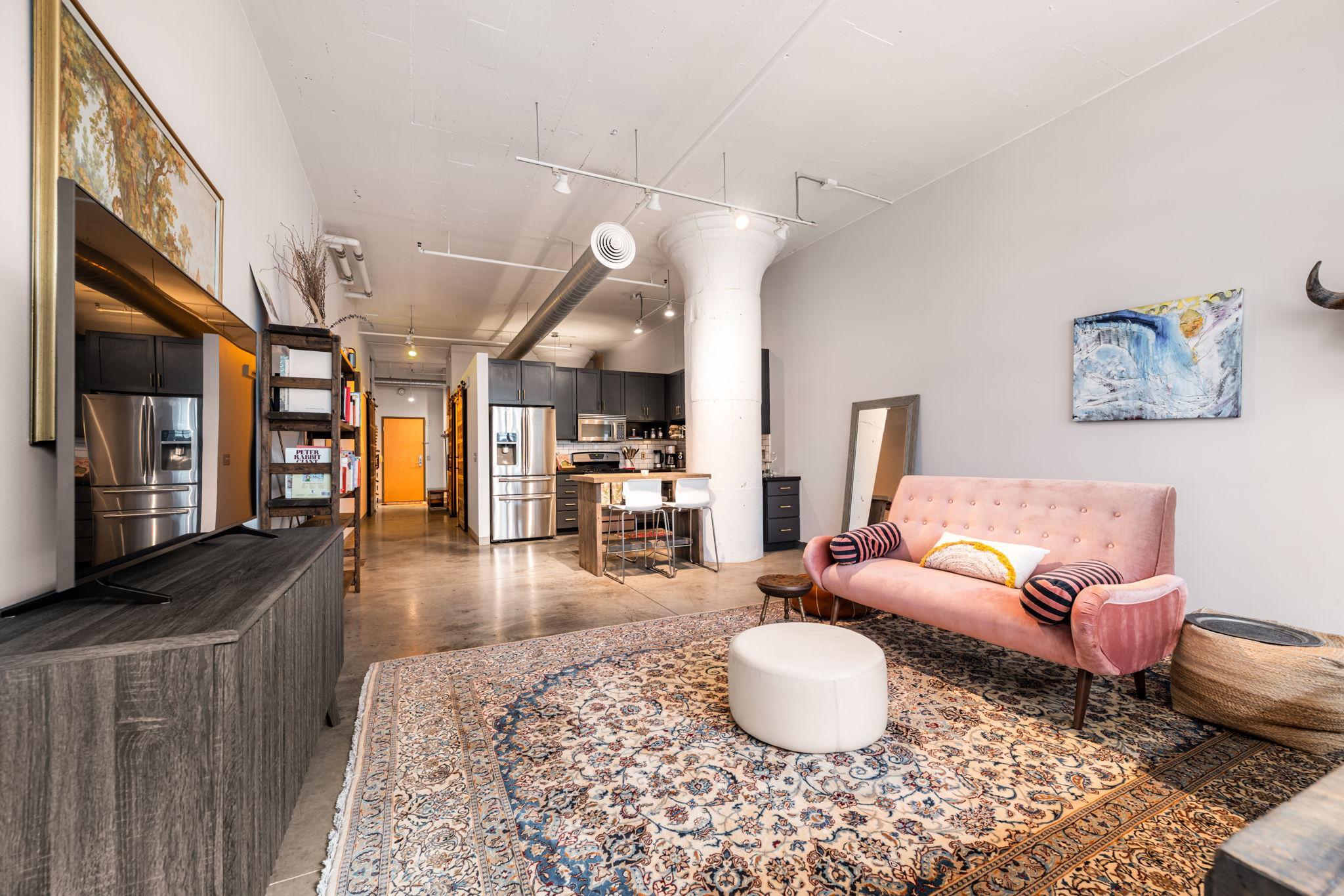 View of Residential at 250 Park Avenue #305, Minneapolis MN 55415, Minneapolis (31 of 58) - Mike Wilen | Minnesota Team Real Estate
