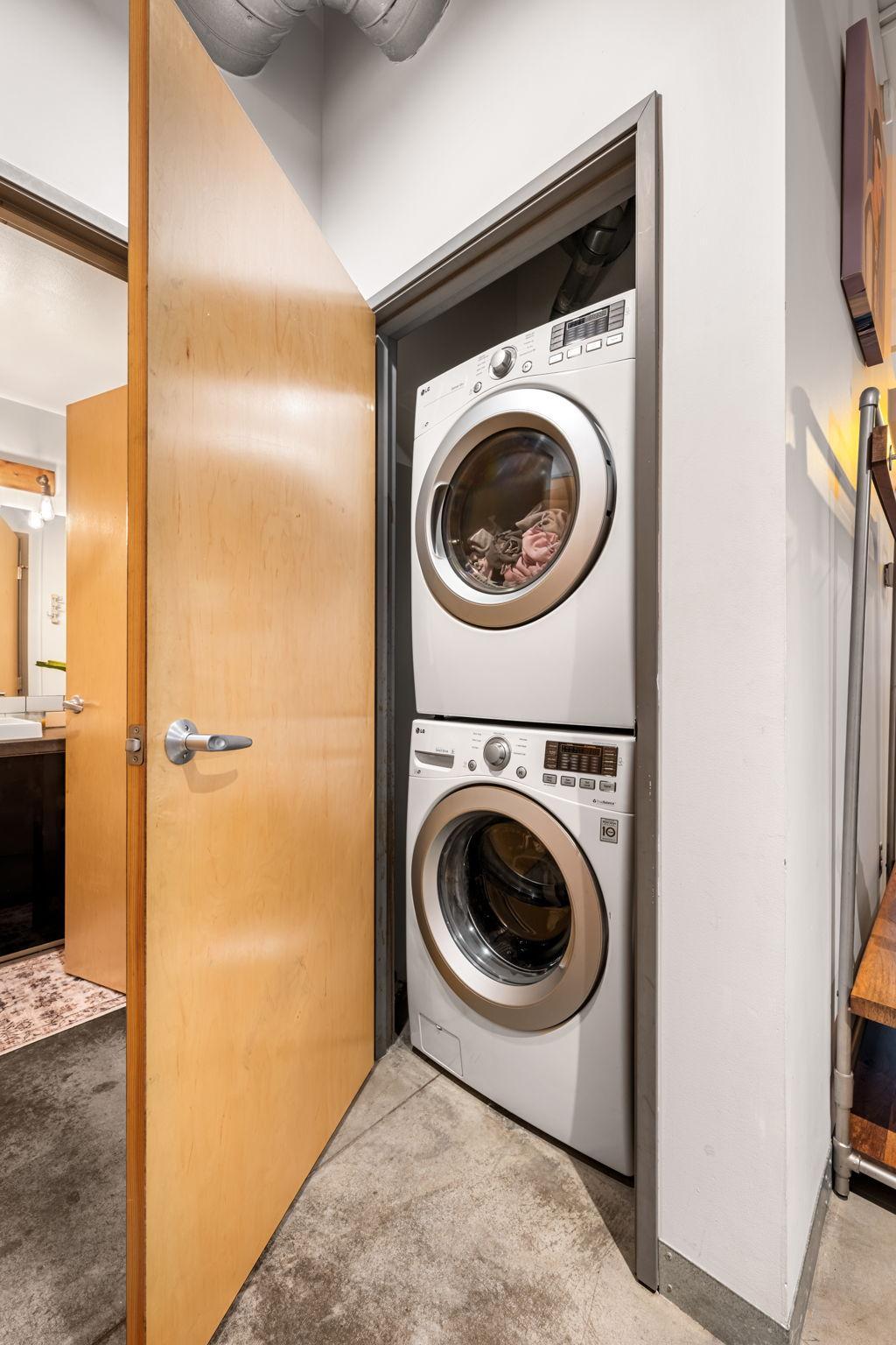 View of Residential at 250 Park Avenue #305, Minneapolis MN 55415, Minneapolis (34 of 58) - Mike Wilen | Minnesota Team Real Estate