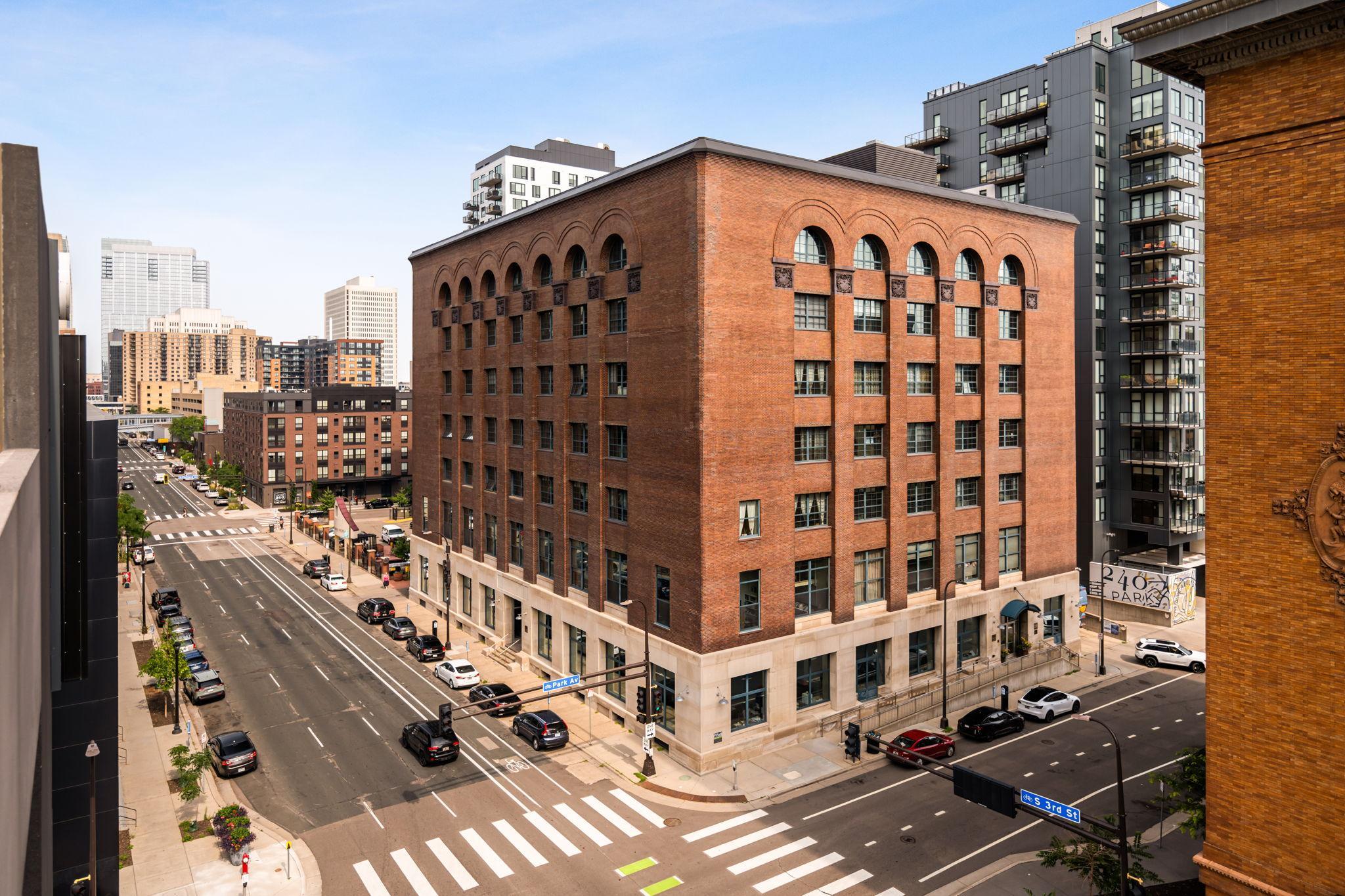 View of Residential at 250 Park Avenue #305, Minneapolis MN 55415, Minneapolis (48 of 58) - Mike Wilen | Minnesota Team Real Estate