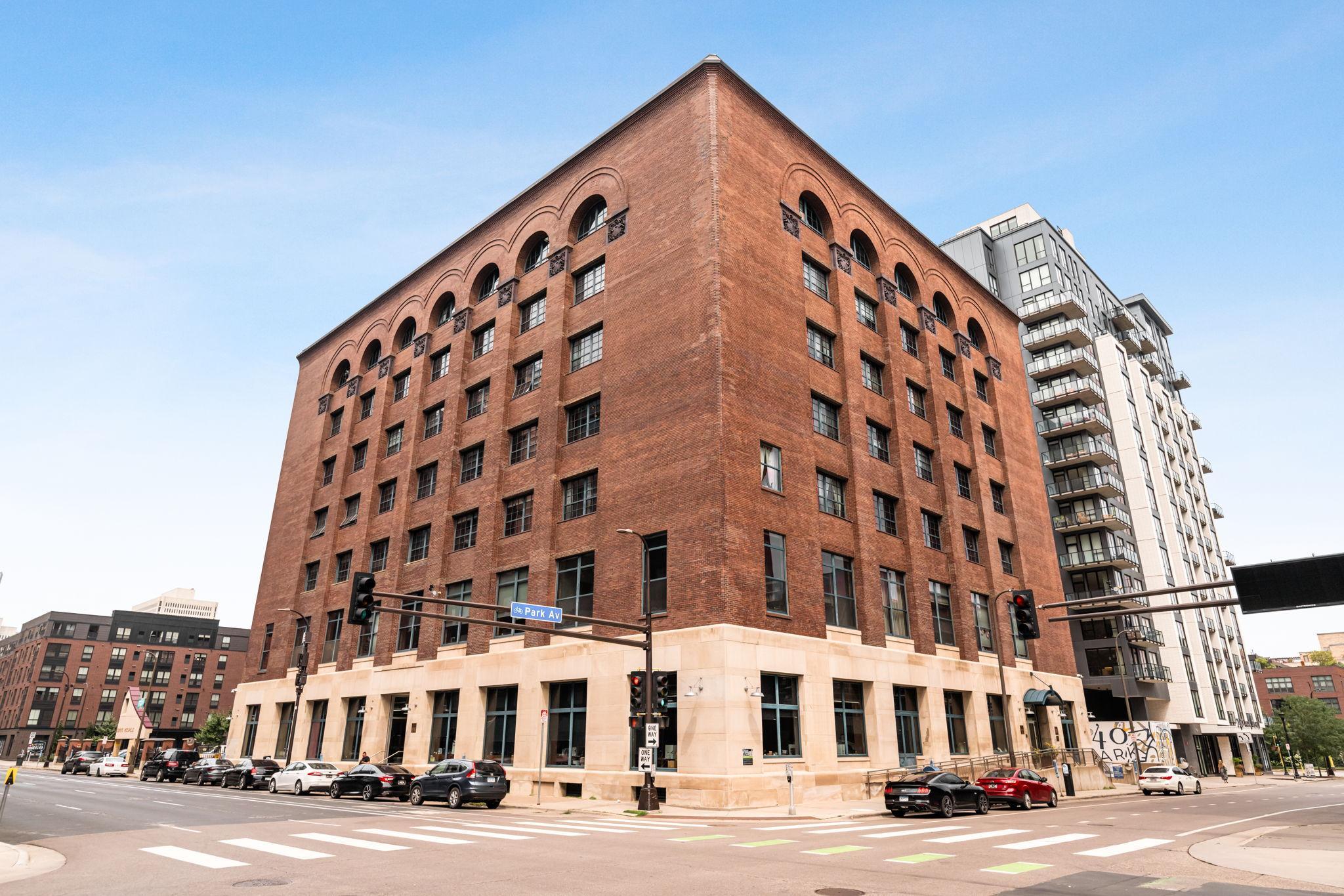 View of Residential at 250 Park Avenue #305, Minneapolis MN 55415, Minneapolis (50 of 58) - Mike Wilen | Minnesota Team Real Estate