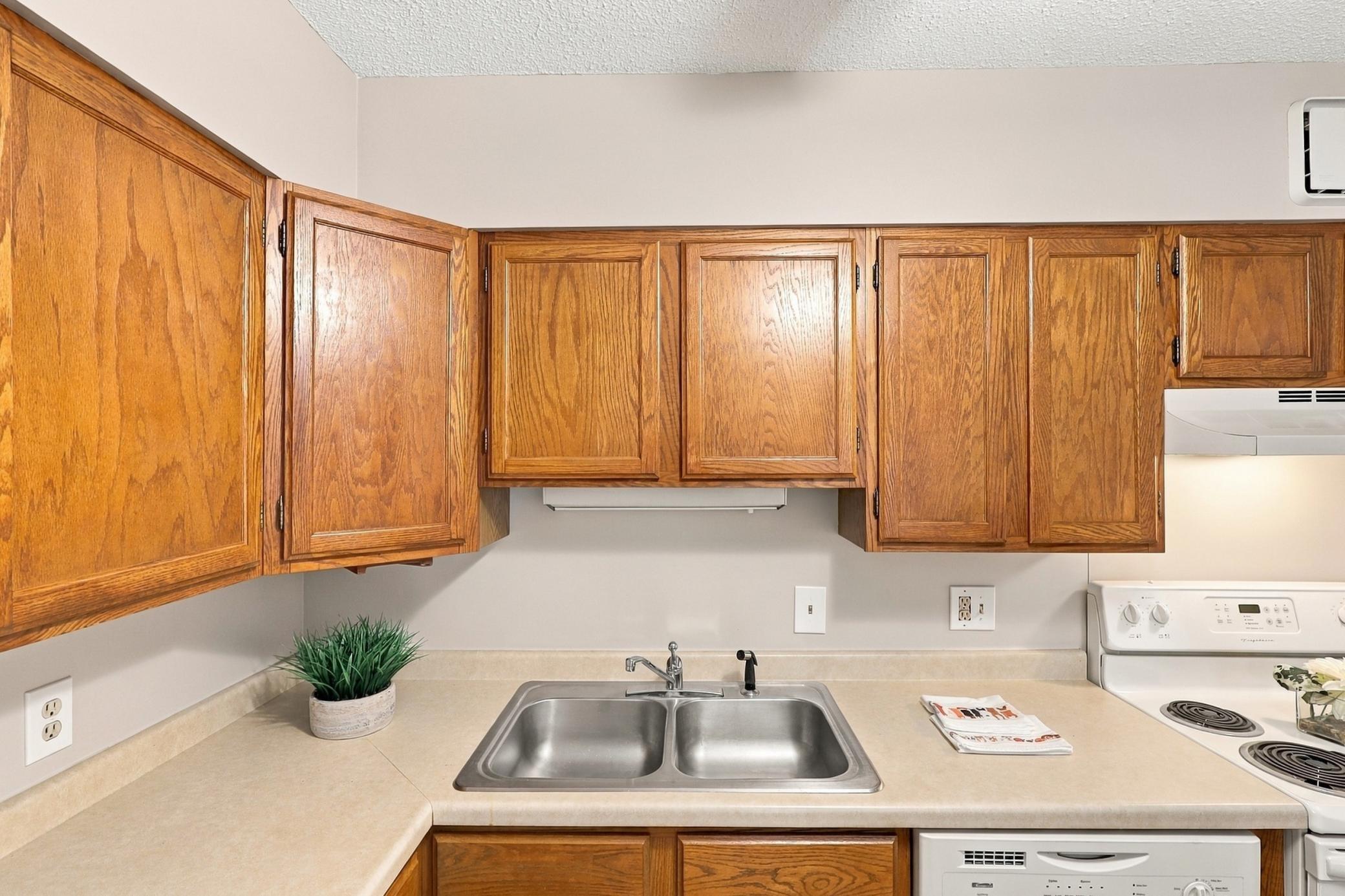 View of Residential at 7600 Golden Valley Road #316, Golden Valley MN 55427, Golden Valley (4 of 25) - Mike Wilen | Minnesota Team Real Estate