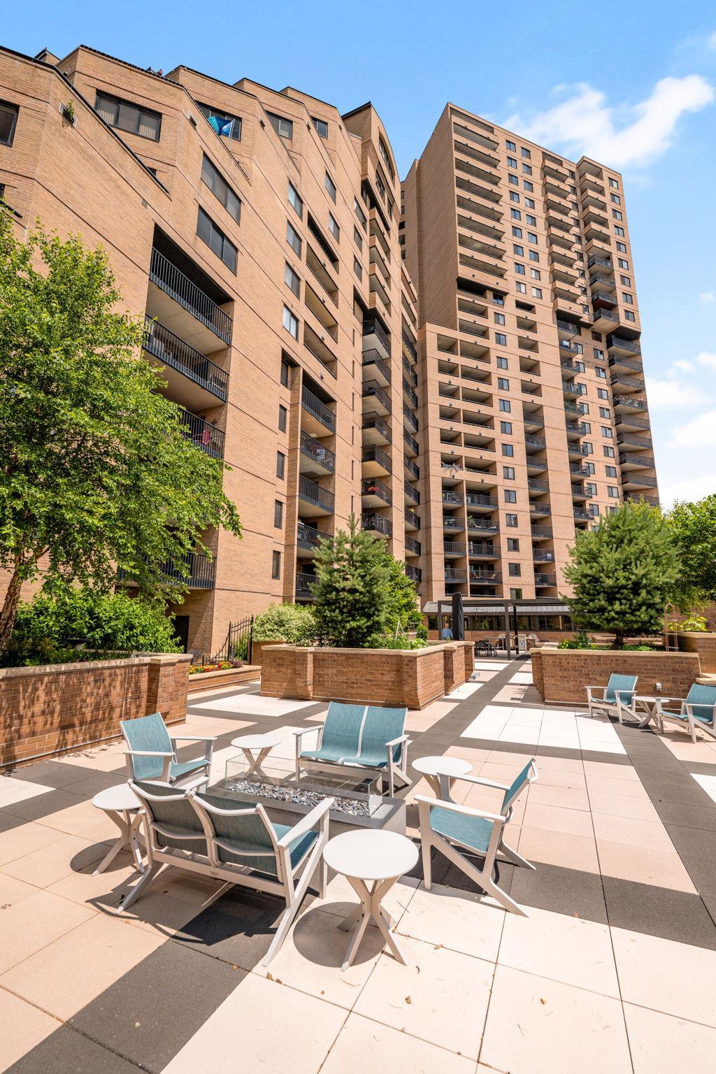 View of Residential at 110 1st Avenue #F704, Minneapolis MN 55413, Minneapolis (52 of 69) - Mike Wilen | Minnesota Team Real Estate