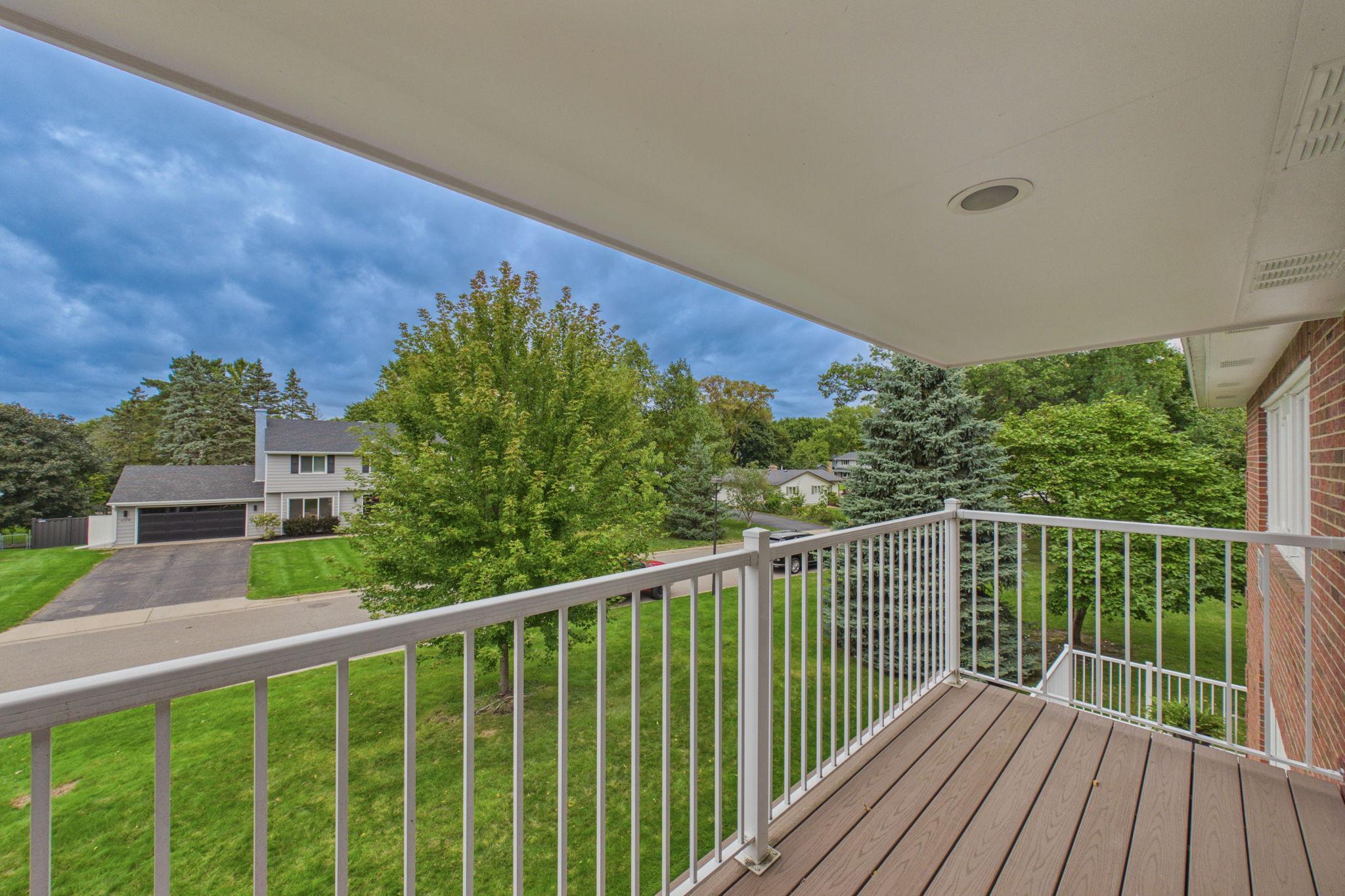 View of Residential at 6005 Eden Prairie Road #210, Edina MN 55436, Edina (6 of 25) - Mike Wilen | Minnesota Team Real Estate