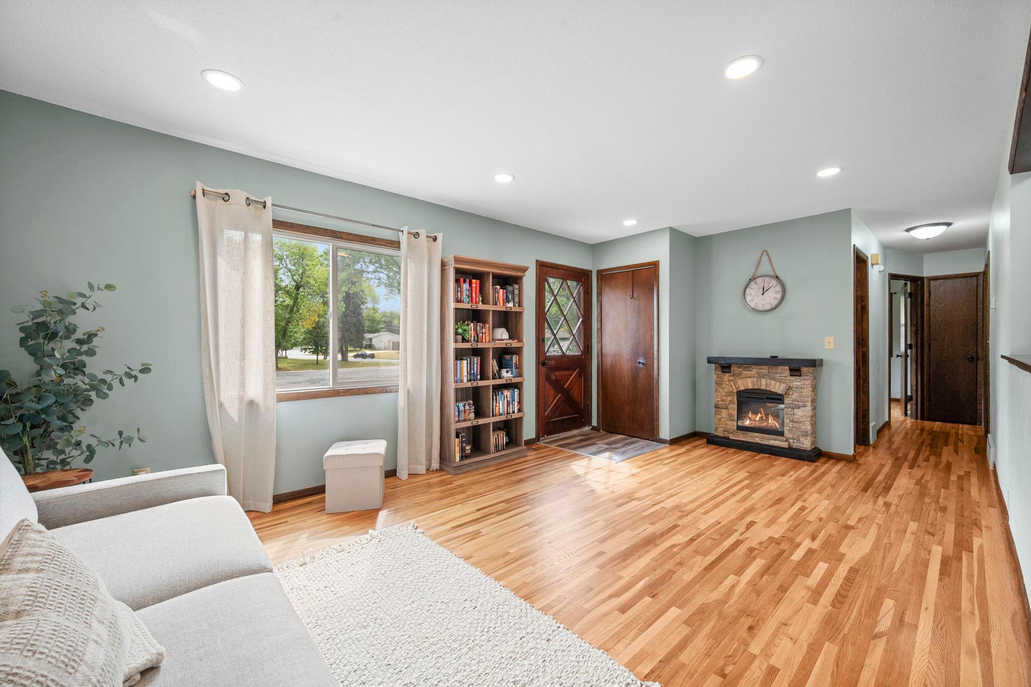 View of Residential at 16288 Florida Way, Rosemount MN 55068, Rosemount (6 of 31) - Mike Wilen | Minnesota Team Real Estate