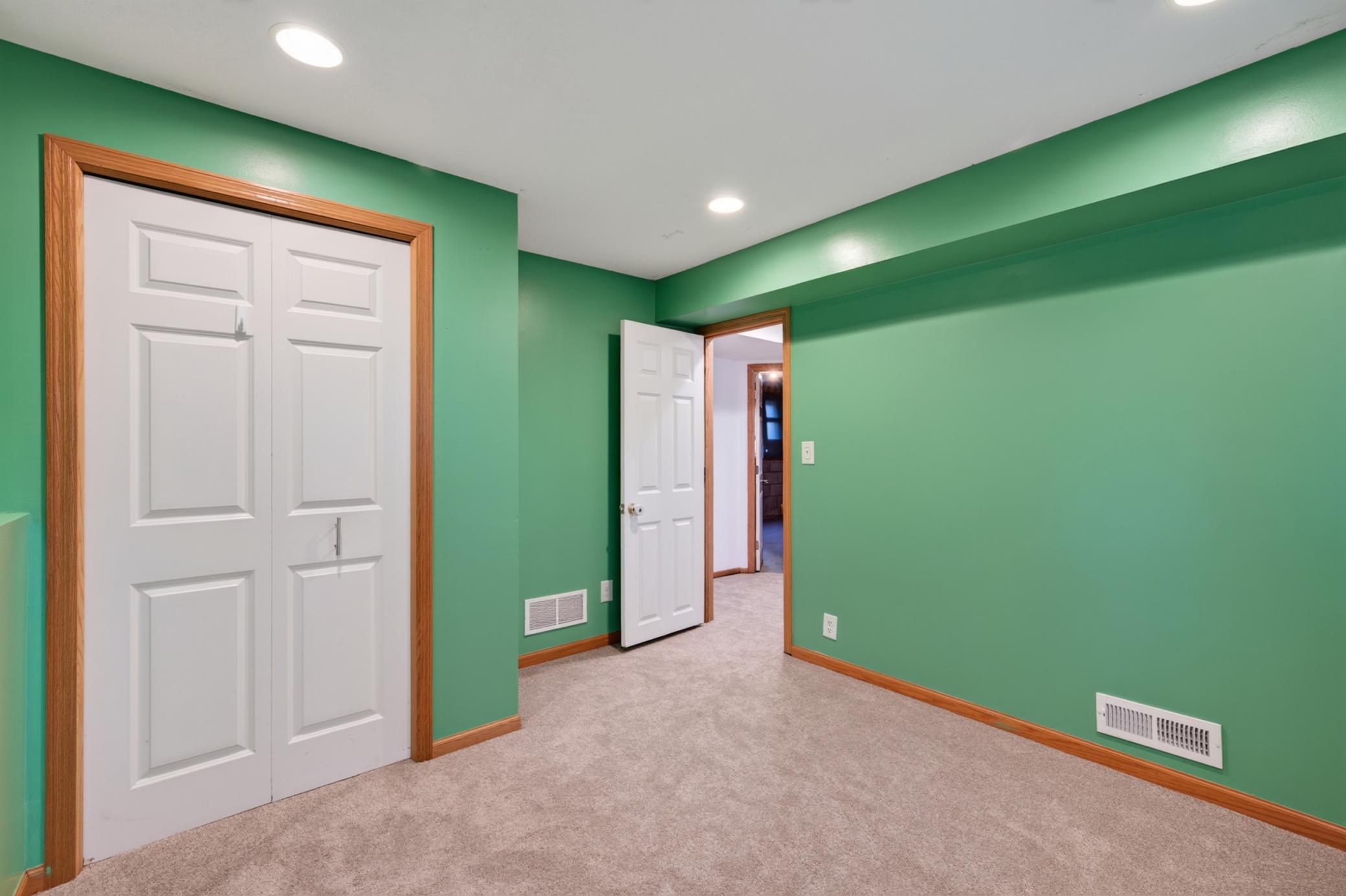 View of Residential at 460 Blair Avenue, Saint Paul MN 55103, Saint Paul (17 of 33) - Mike Wilen | Minnesota Team Real Estate
