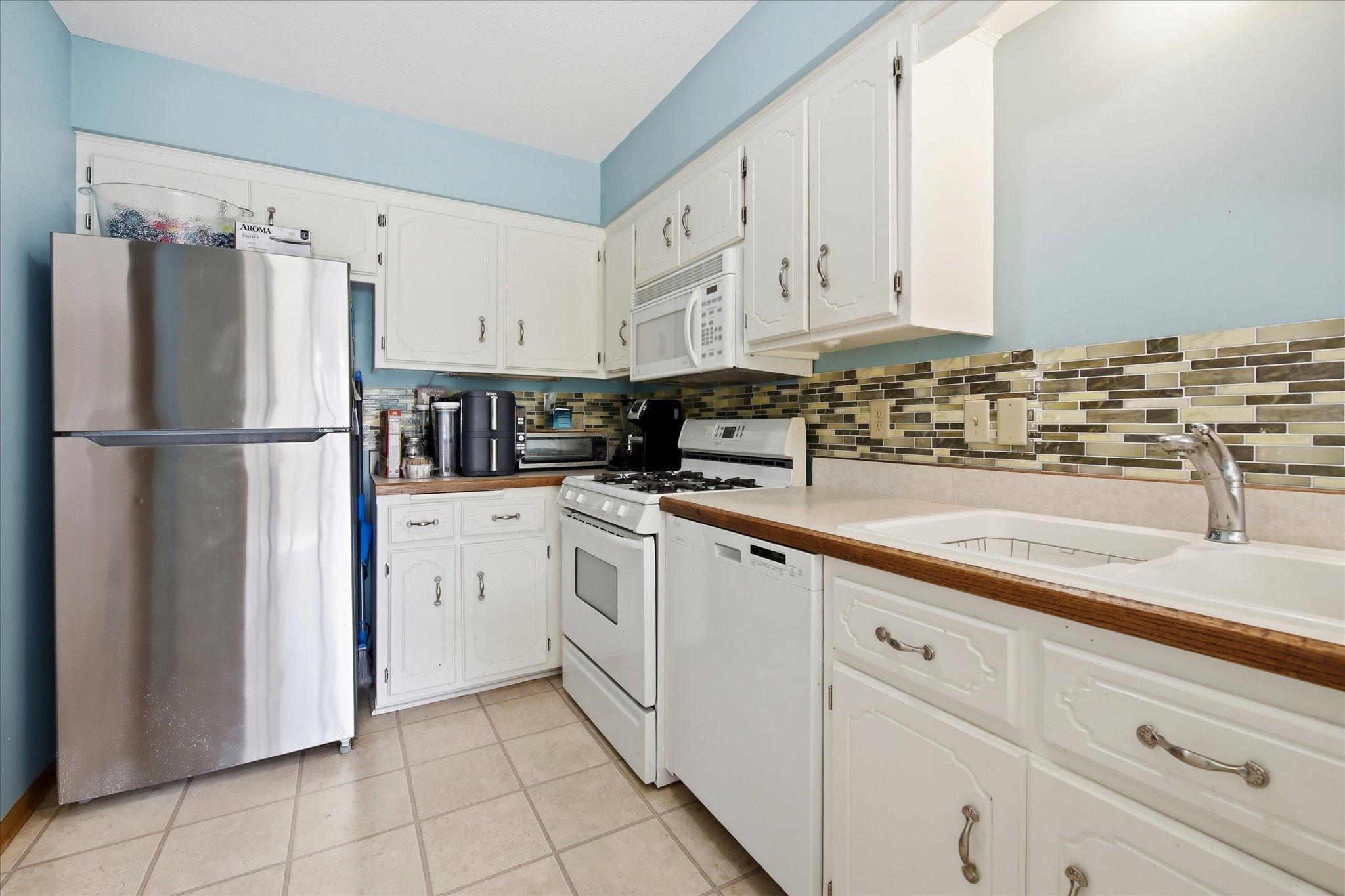 View of Residential at 12103 Oak Park Boulevard, Blaine MN 55434, Blaine (8 of 22) - Mike Wilen | Minnesota Team Real Estate