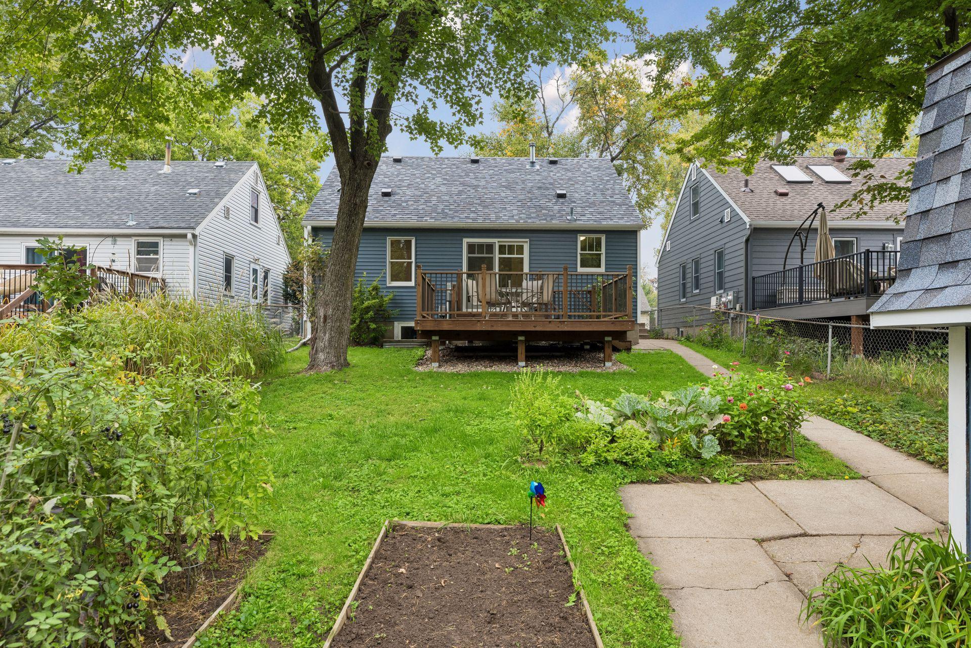 View of Residential at 3801 26 1/2 Avenue, Robbinsdale MN 55422, Robbinsdale (34 of 38) - Mike Wilen | Minnesota Team Real Estate
