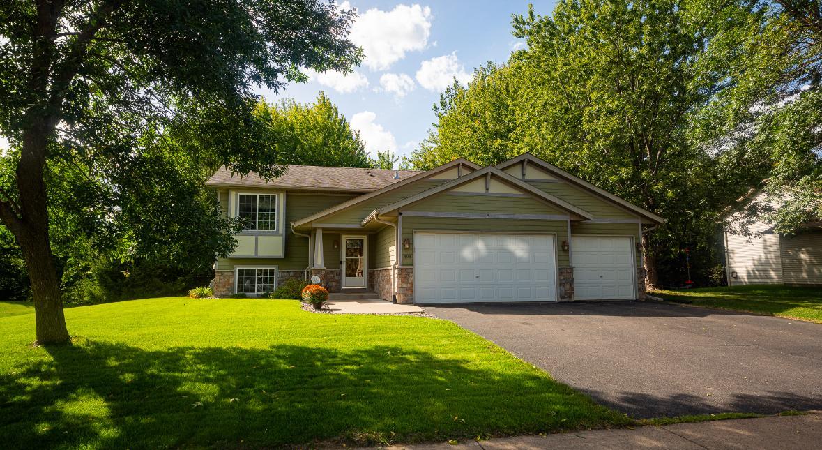 View of Single Family at 895 Marigold Drive, Cambridge - Mike Wilen | Minnesota Team Real Estate