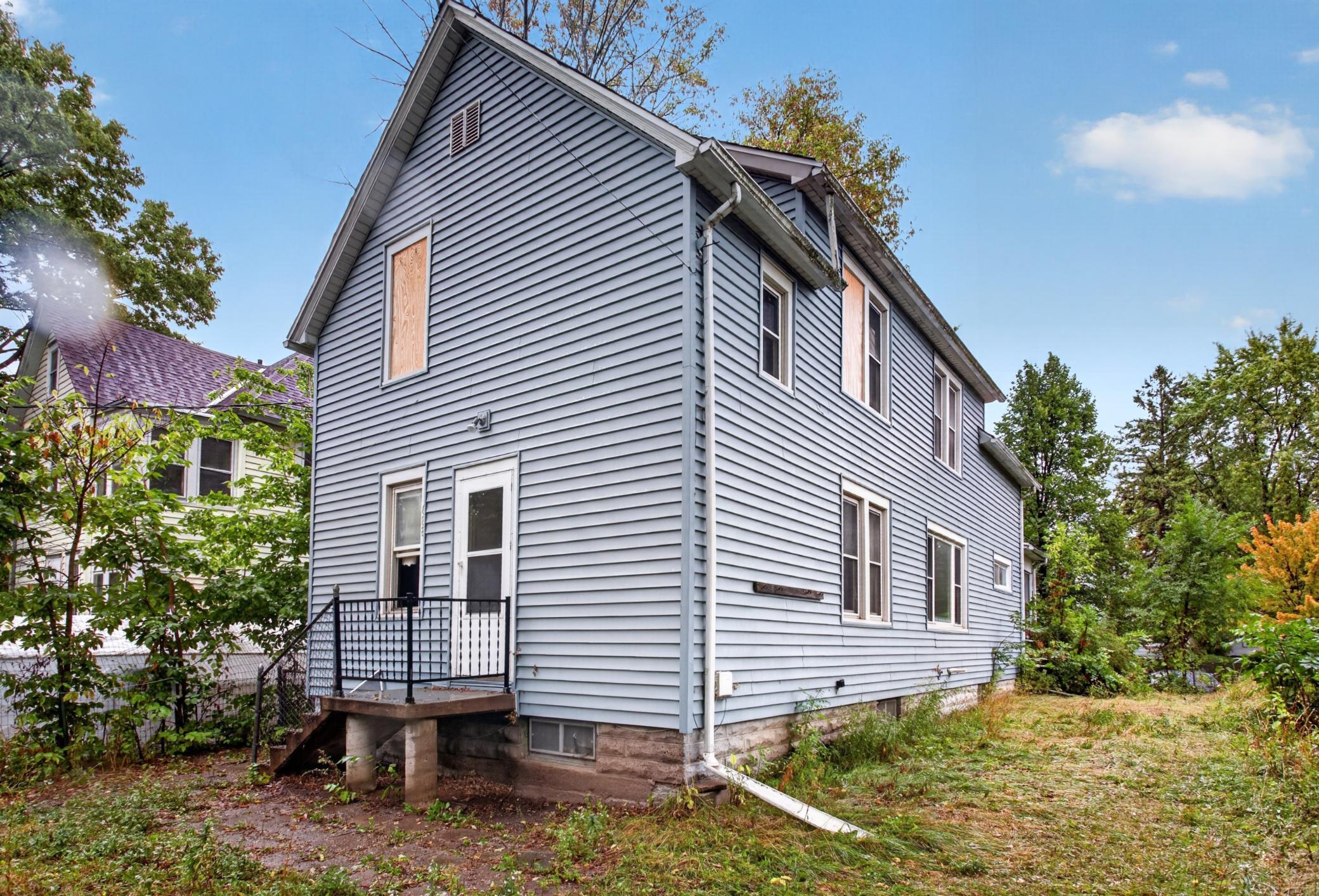 View of Residential Income at 688 Magnolia Avenue, Saint Paul MN 55106, Saint Paul (7 of 21) - Mike Wilen | Minnesota Team Real Estate